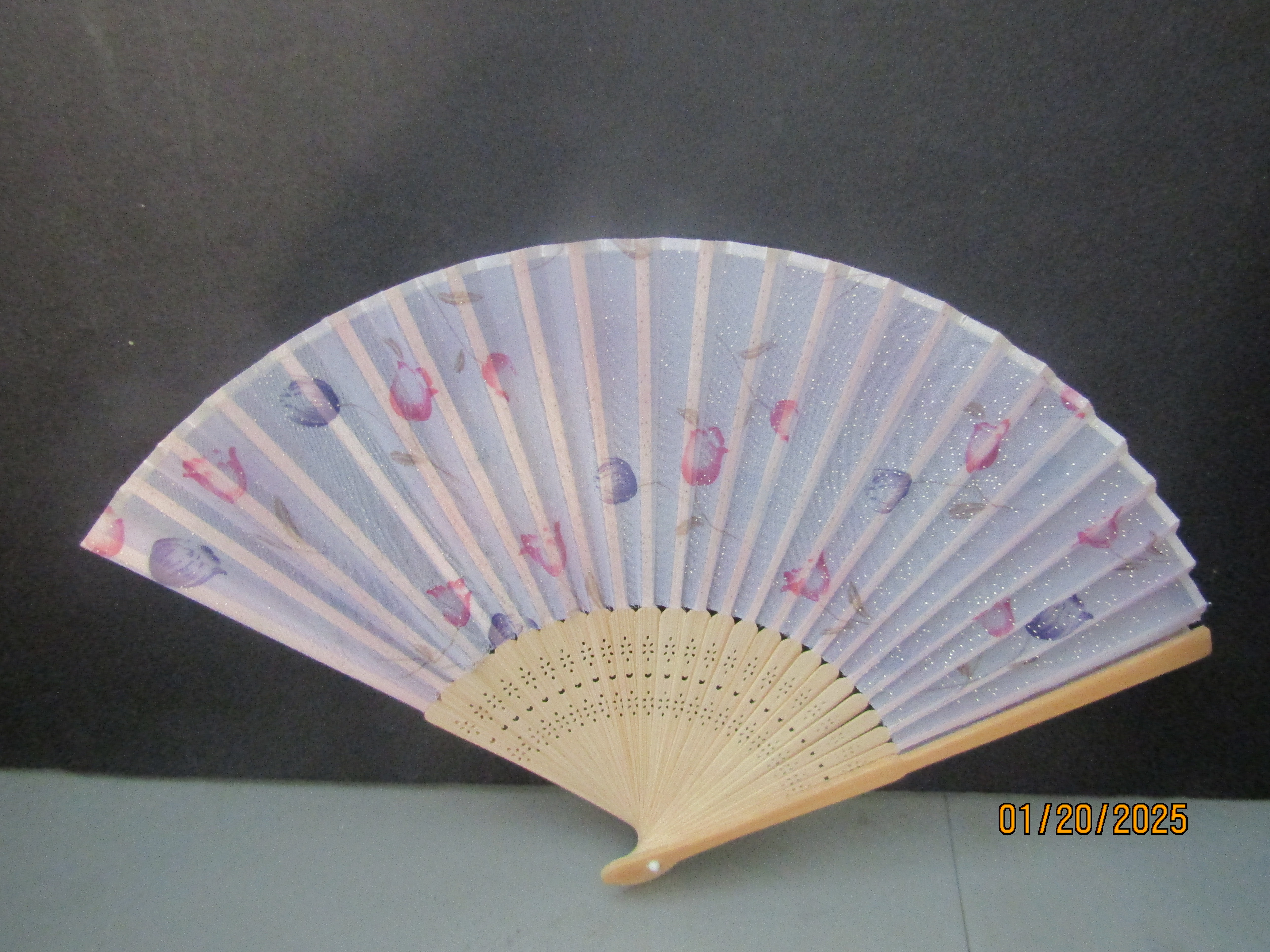 Vintage Beautiful Floral Glitter Folding Handheld Fan