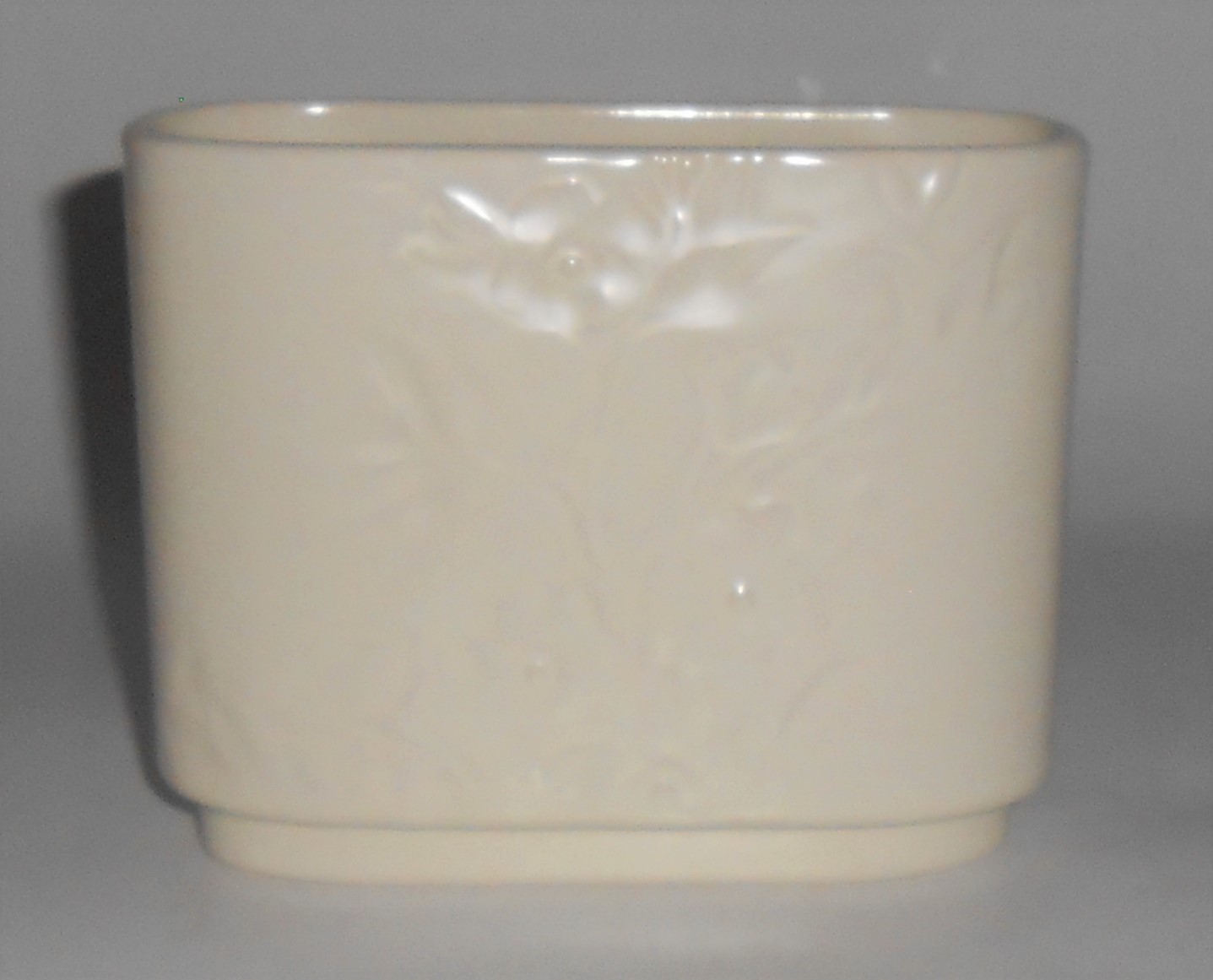 Franciscan Catalina Pottery Encanto Art Ware Ivory #609