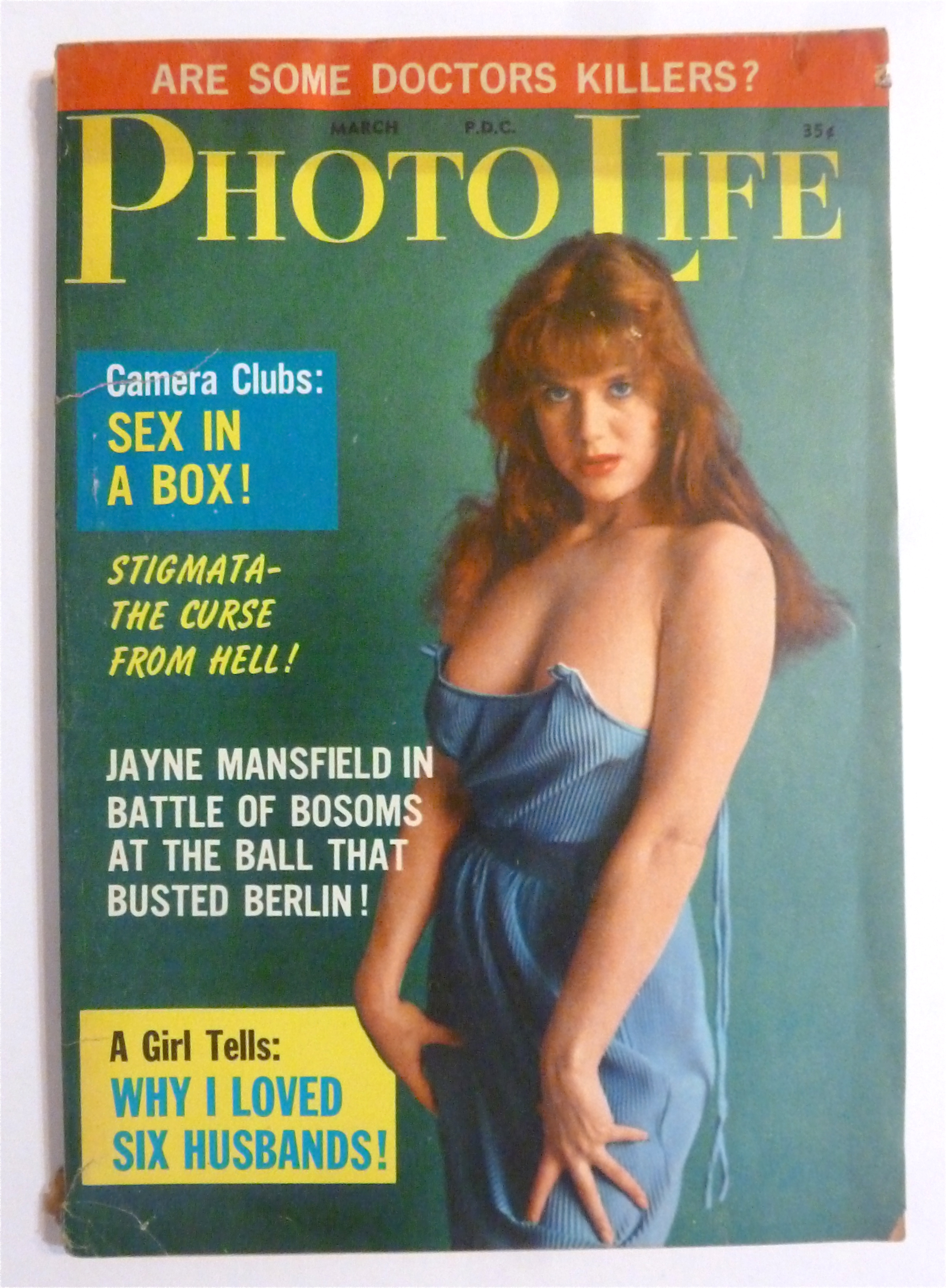 Photo Life Magazine - March 1962 - Jayne Mansfield