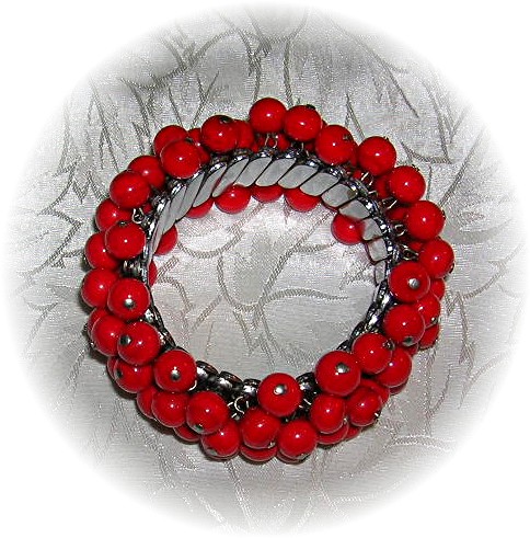 Bright Red Bead Expanding Bracelet Japan