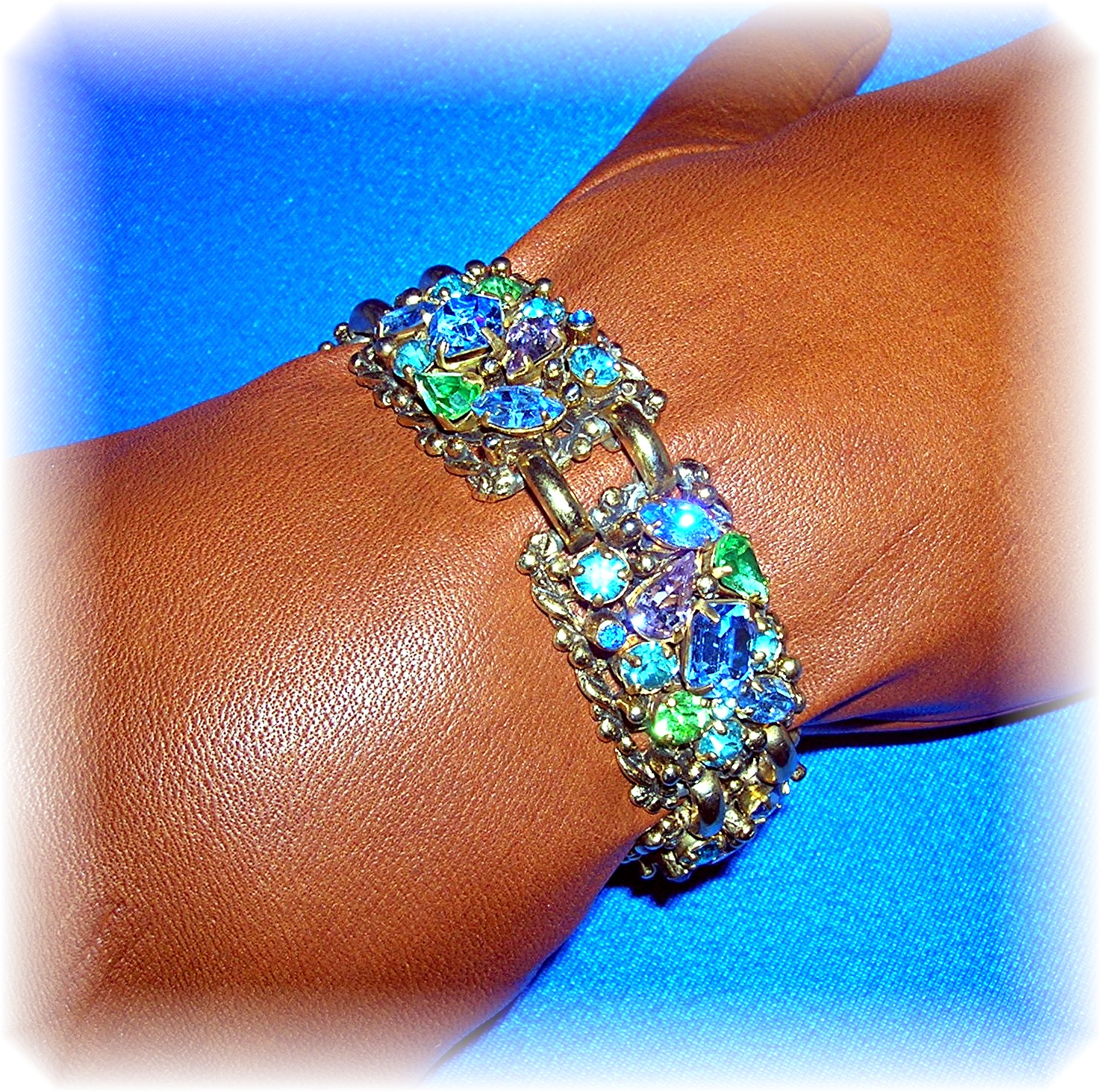 BARCLAY Signed Gold and Crystal Bracelet