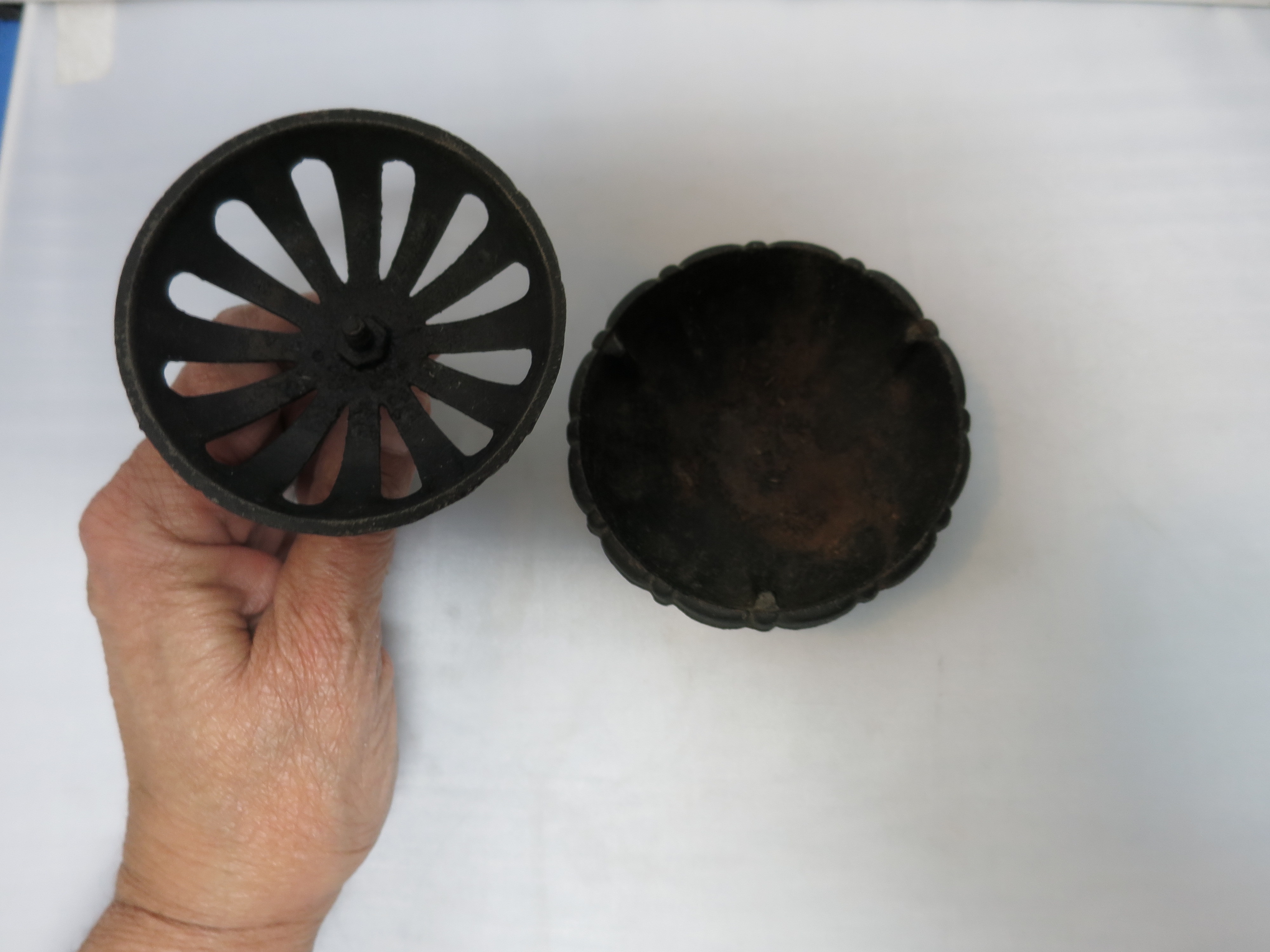 Cast Iron Incense Burner Gold Eagle Handle footed ornate vintage