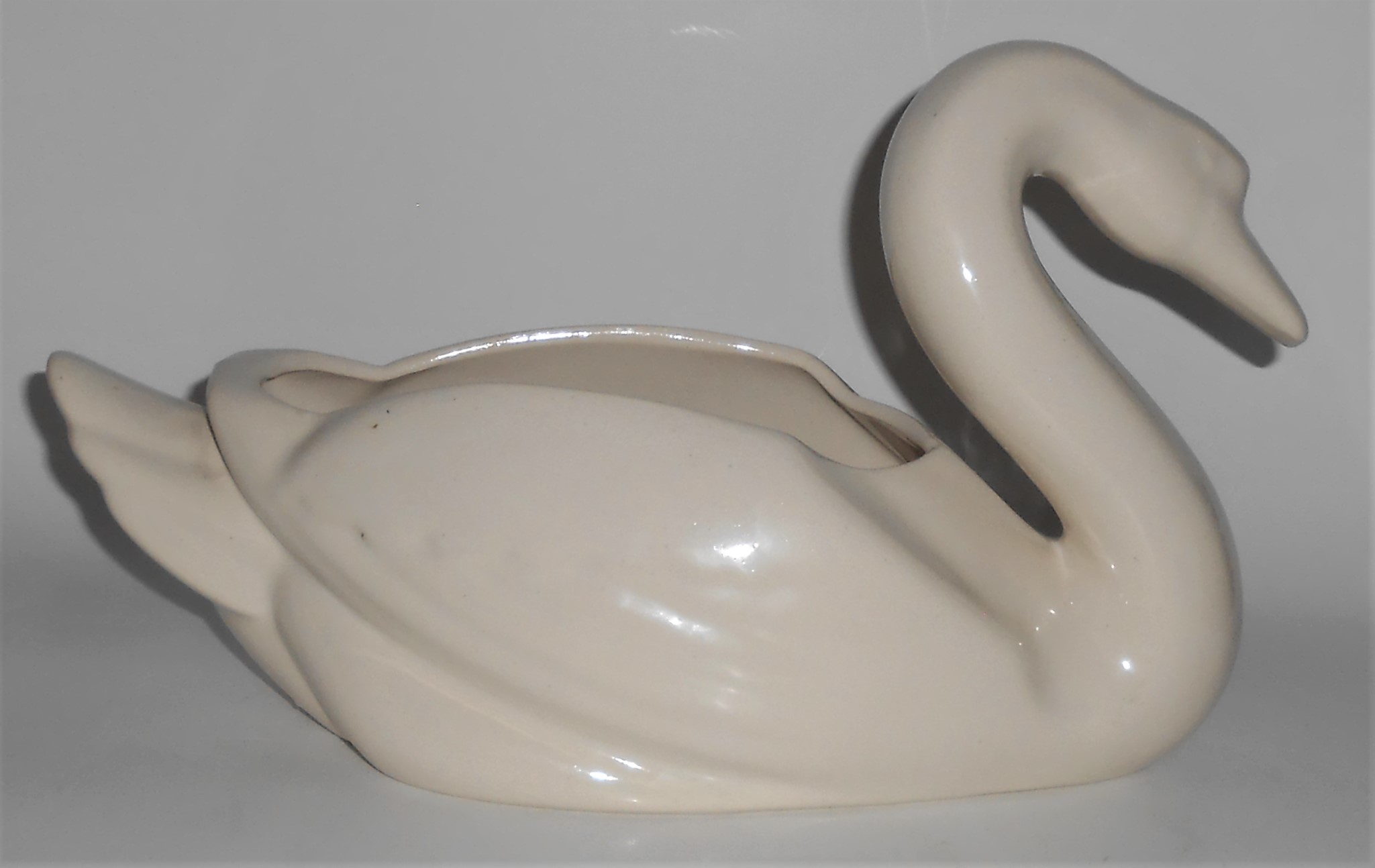 Bauer Pottery Cal-Art Large Gloss White Swan Planter