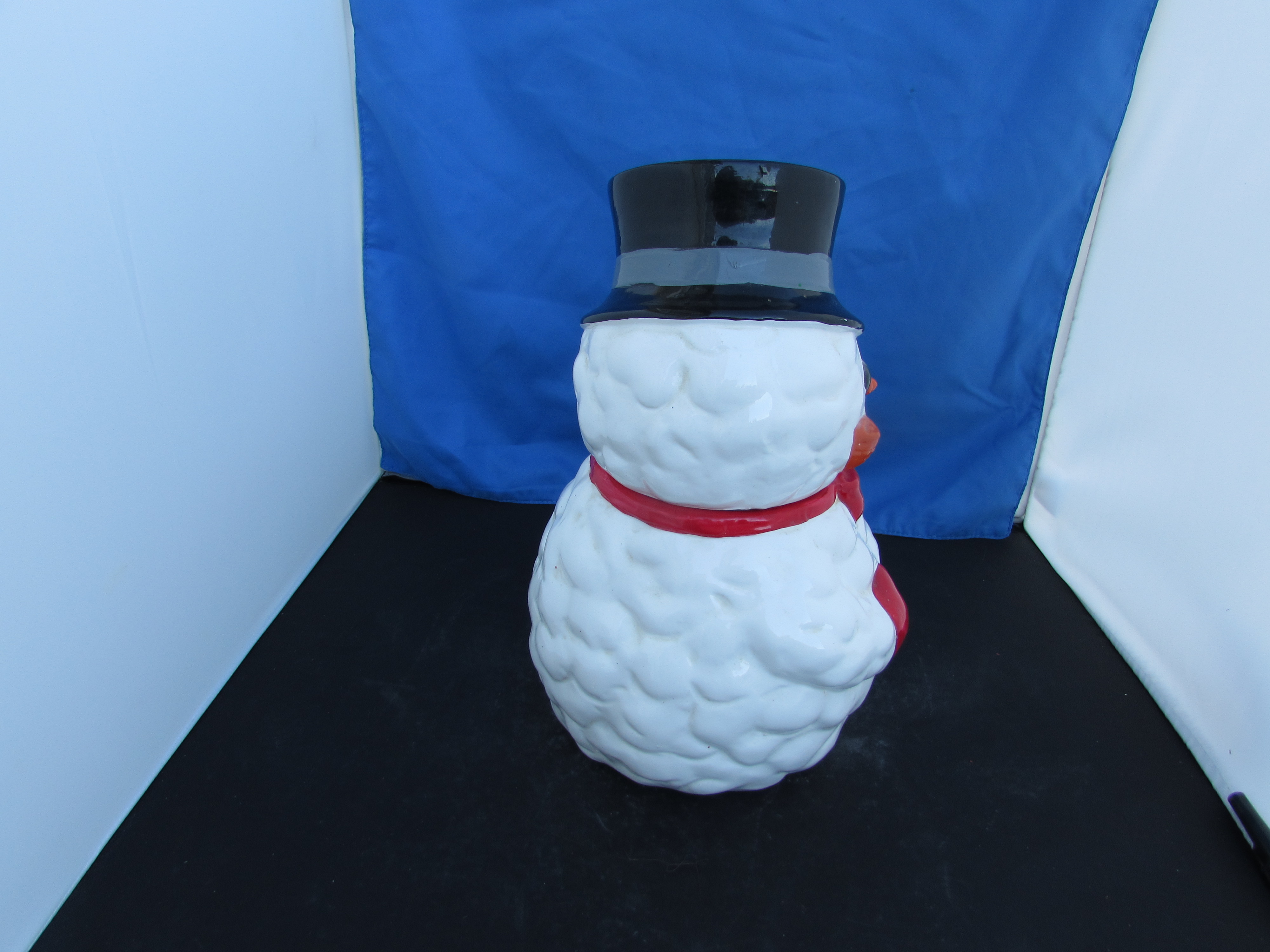 Snowman Cookie Jar made in Taiwan Red Mittens
