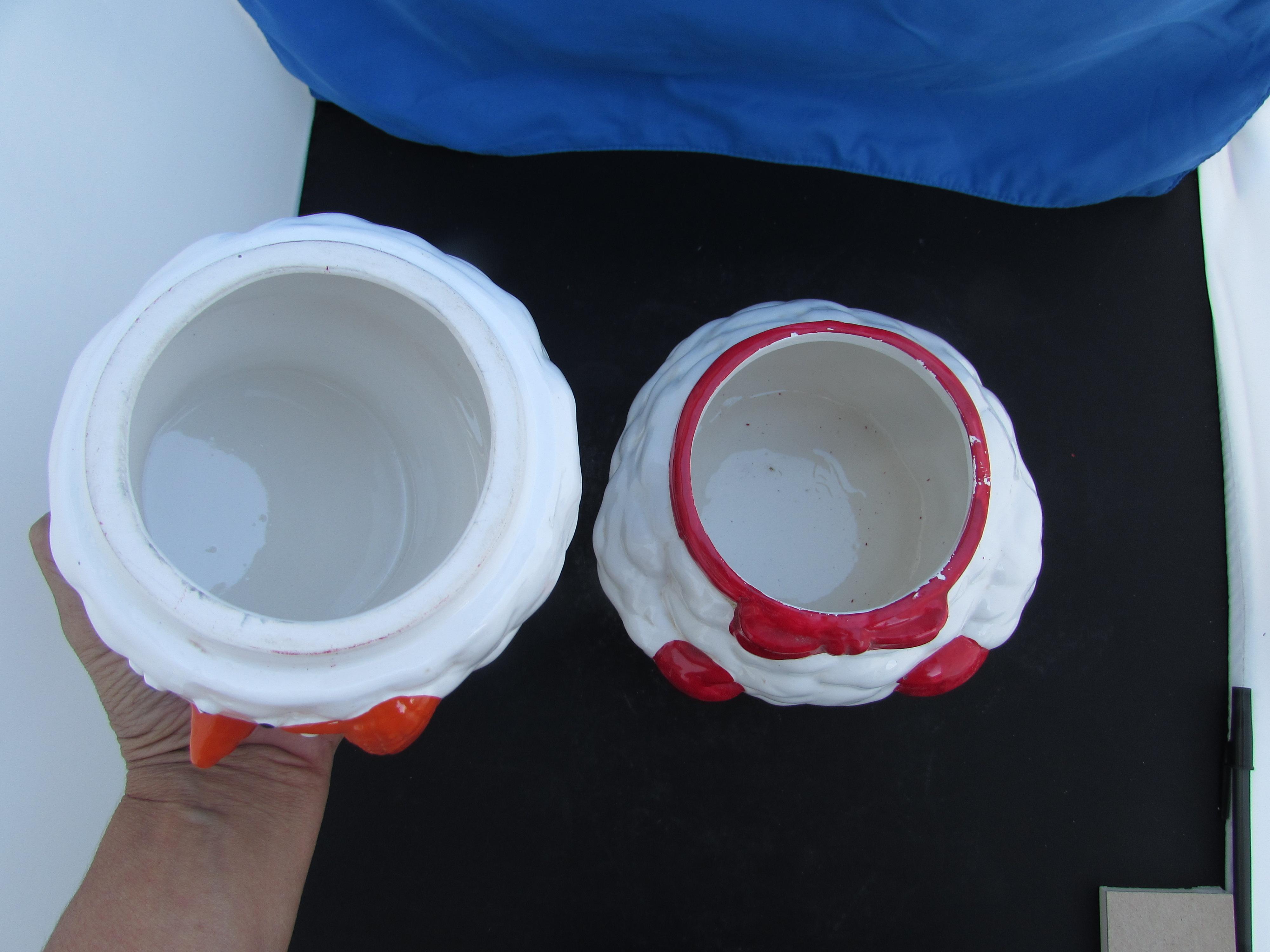 Snowman Cookie Jar made in Taiwan Red Mittens