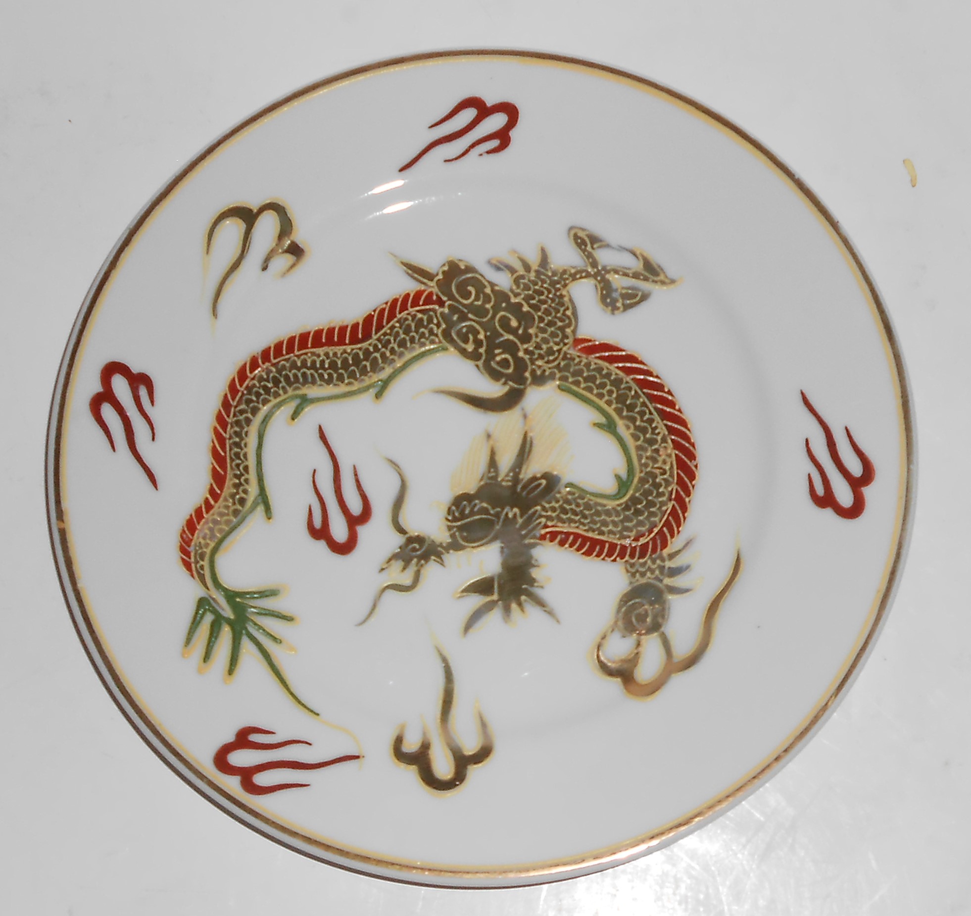 Gem China Kinsei Porcelain Gold Dragon Decorated 6.5''