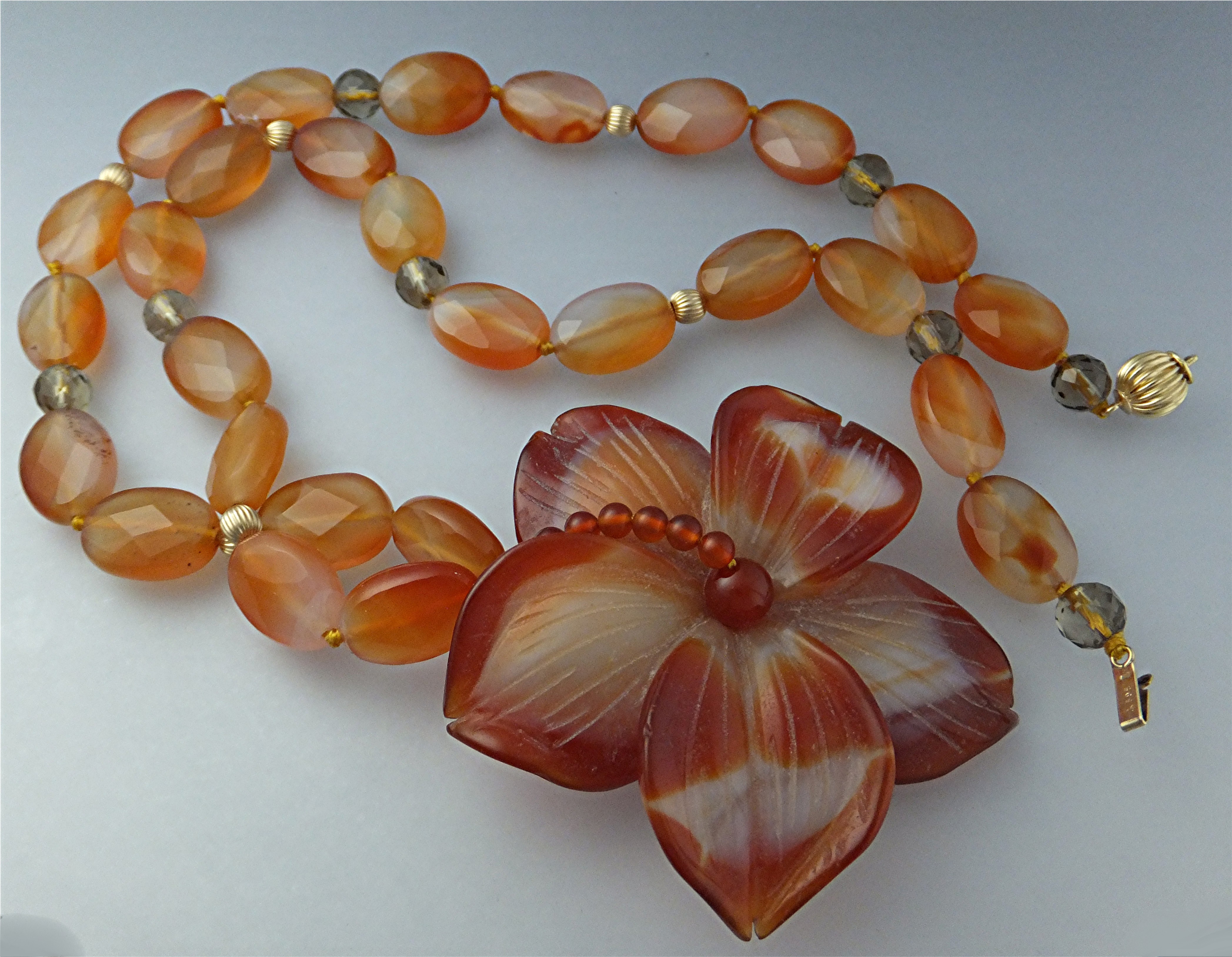 Necklace 14K Carnelian Crystal Beads Flower Pendant
