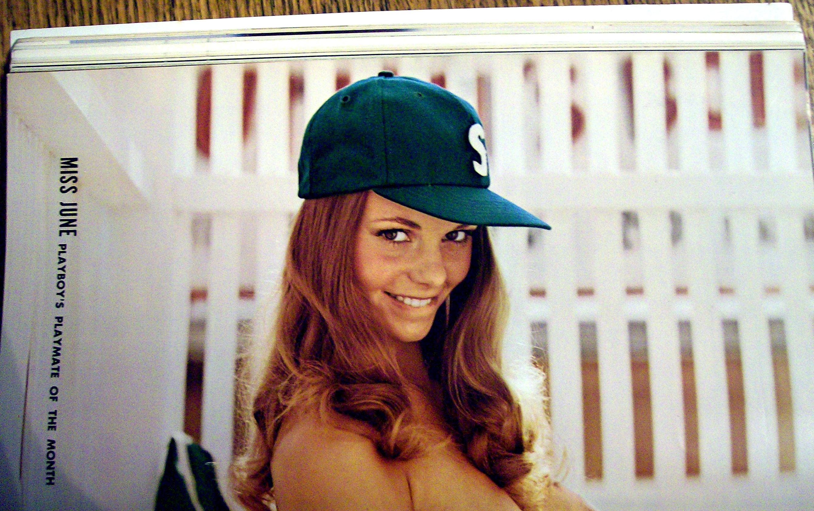Playboy Magazine-June 1974-Sandy Johnson