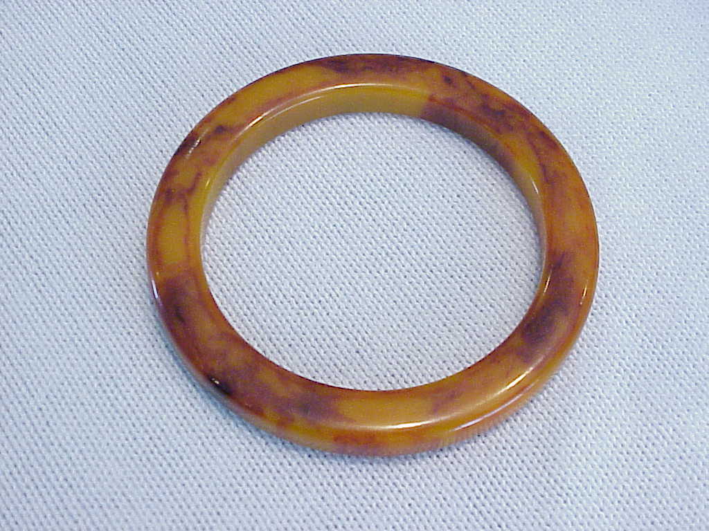 Vintage Marbled Butterscotch Or Tortoiseshell Bakelite Bangle Bracelet