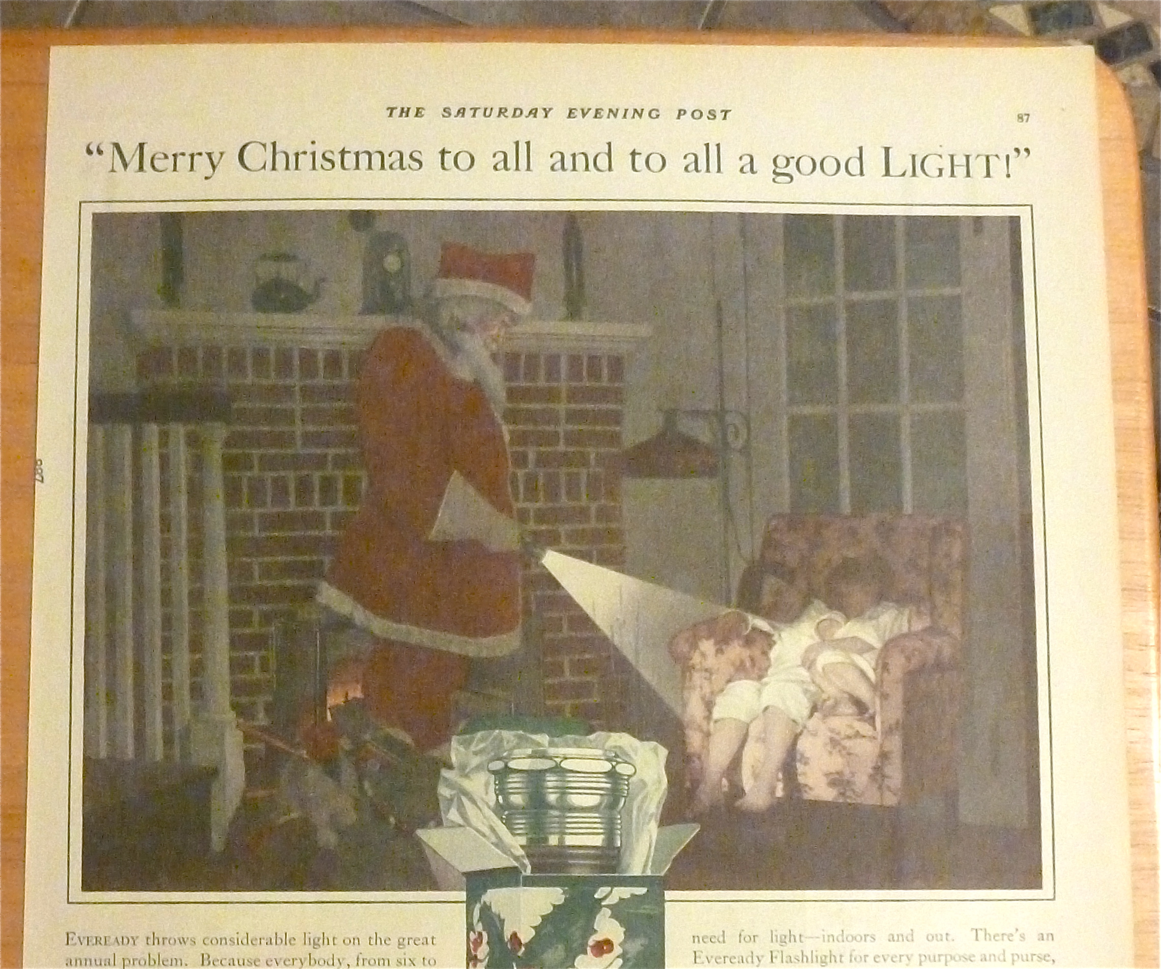 1925 Eveready Flashlight & Batteries w/Santa Claus