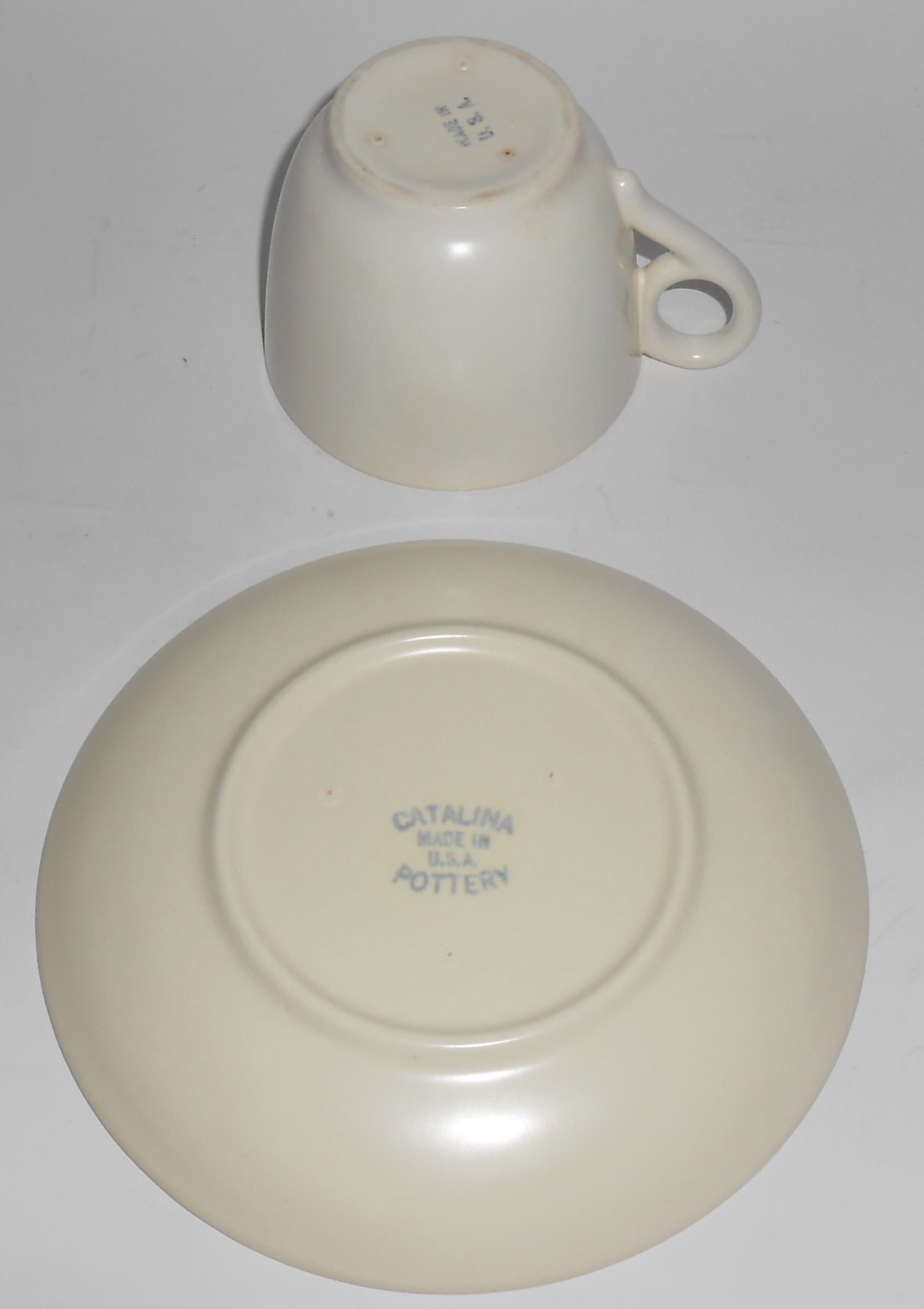 Franciscan Pottery Catalina Rancho Duotone Coral/Ivory