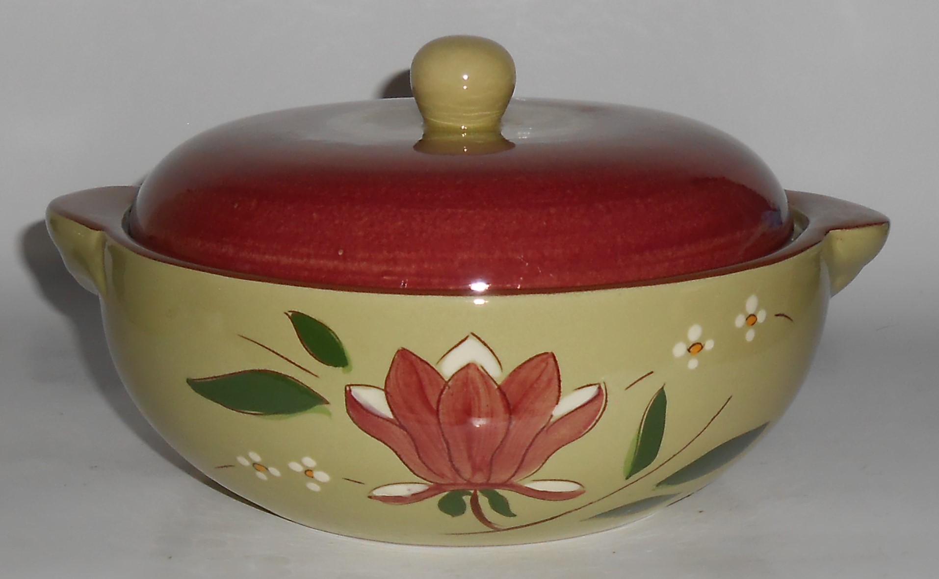 Stangl Pottery Magnolia 1.25 Quart Casserole