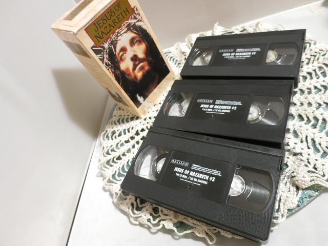 Jesus of Nazareth VHS hi fi Stereo 48988 1992 3 tape set.