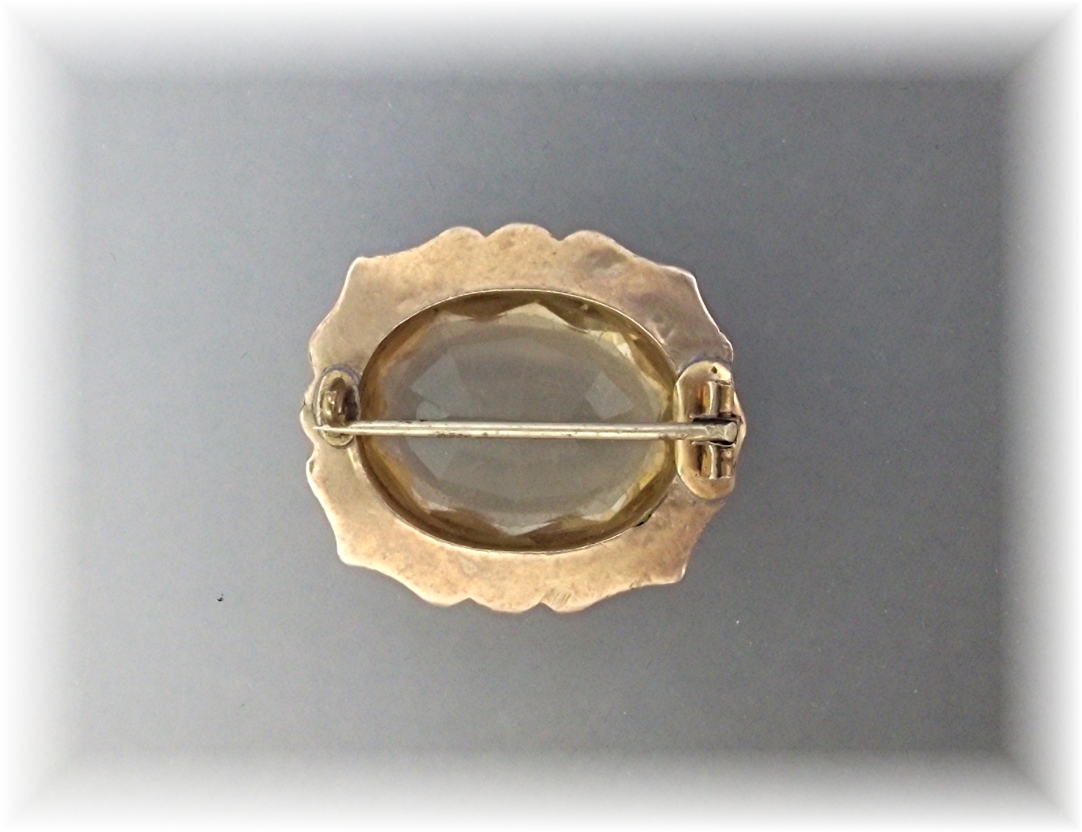 Brooch Pin Victorian Citrine Colored Stone C Clasp