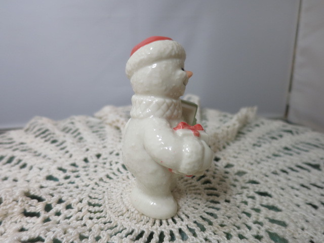 Vintage Lenox Snowman Figurine Santa hat Presents 3.5 inches