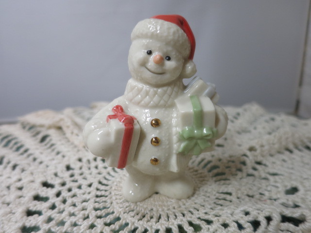 Vintage Lenox Snowman Figurine Santa hat Presents 3.5 inches