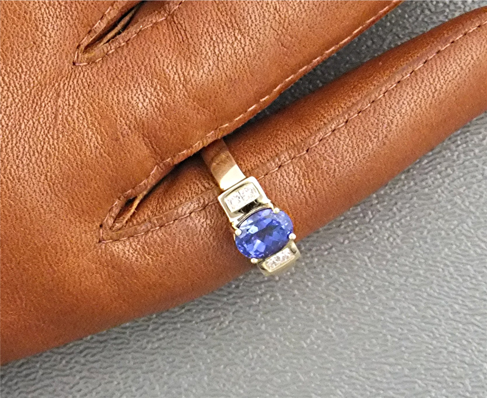 Ring 18K Gold Diamond Tanzanite Signed ILIANA