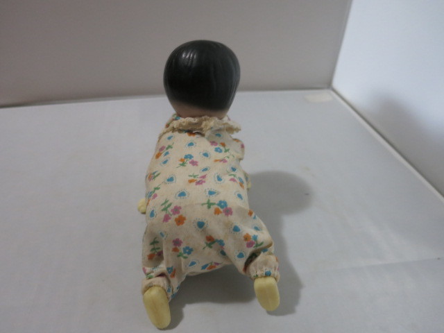 Crawling Baby Doll Wind Up by Clockwork H 4.5 X L 5.25 circa 1950