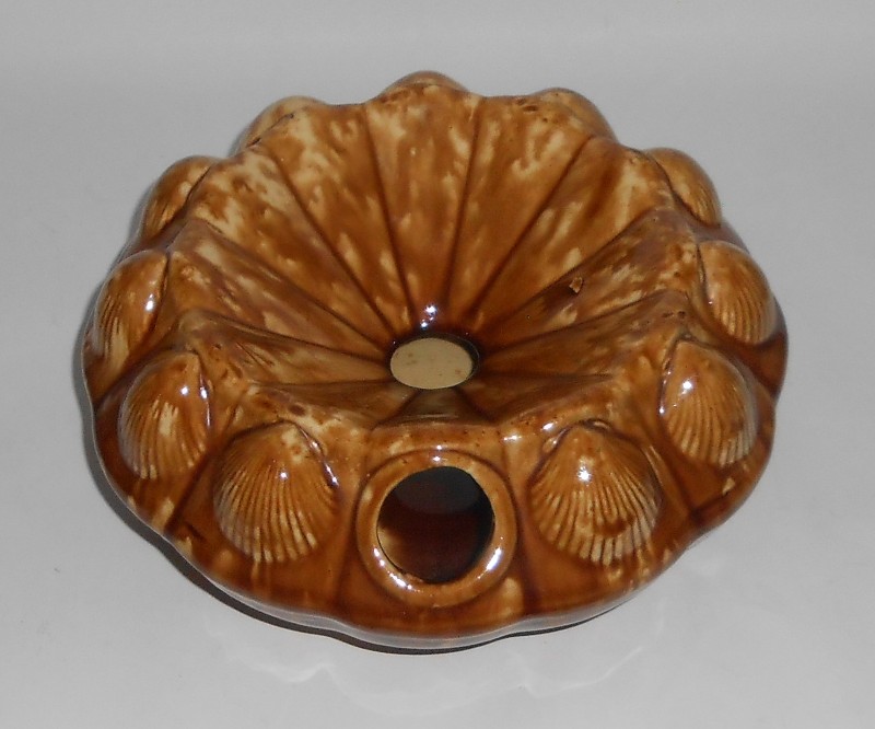 VINTAGE Rockingham Bennington Clam Shell Spittoon Cuspidor - MINT