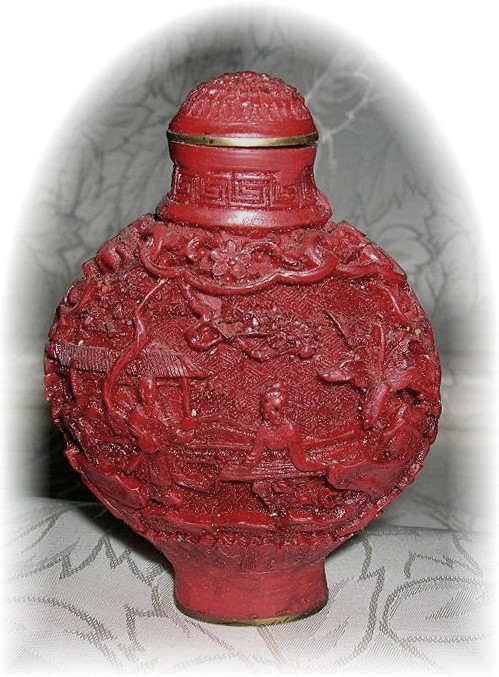 Cinnabar Chinese Snuff Bottle 70s