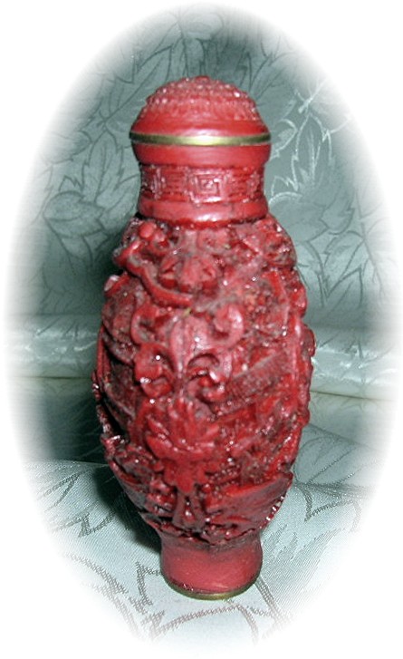 Cinnabar Chinese Snuff Bottle 70s