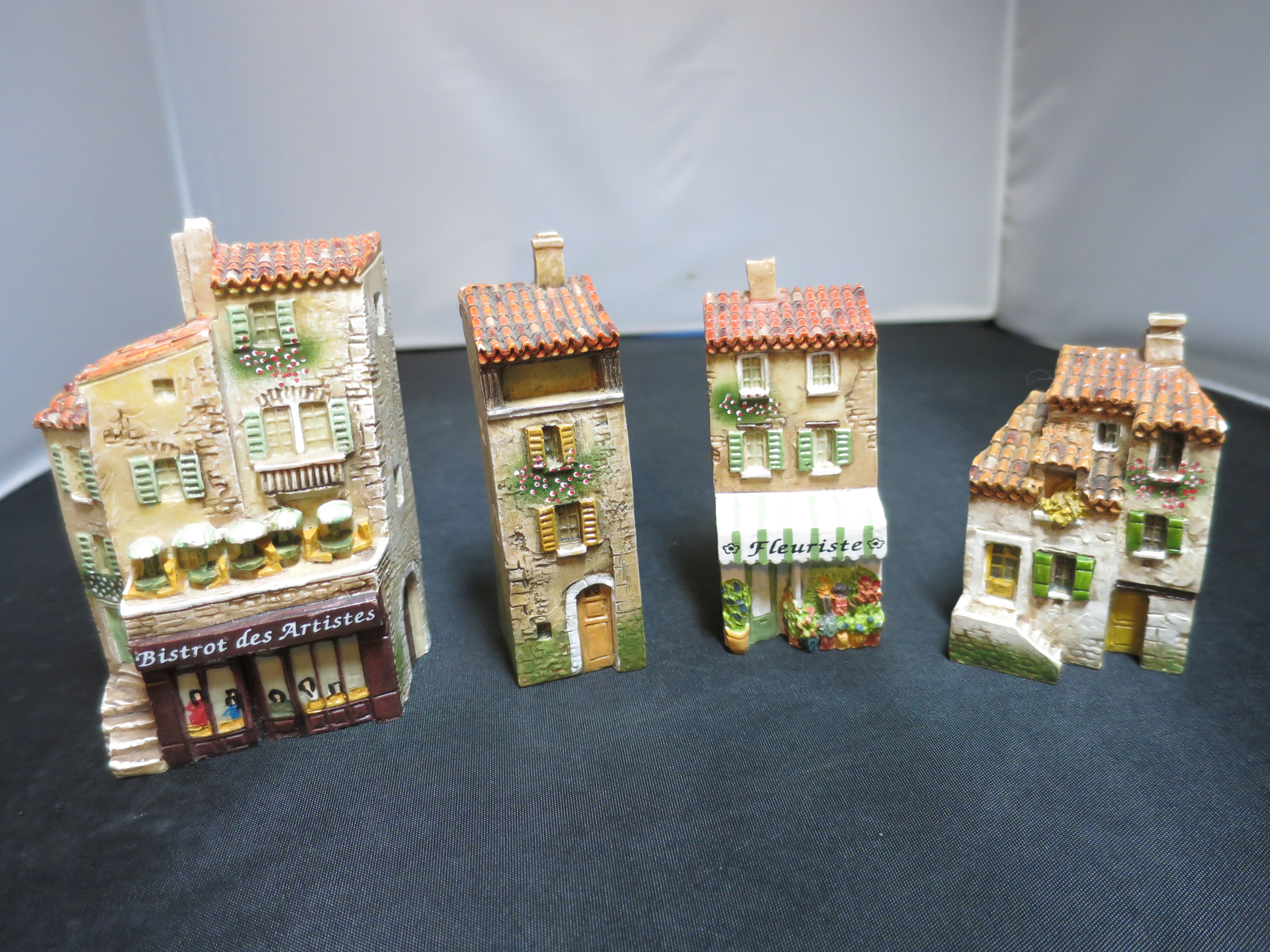J. Carlton D Gault Paris Buildings Figurines set of 4