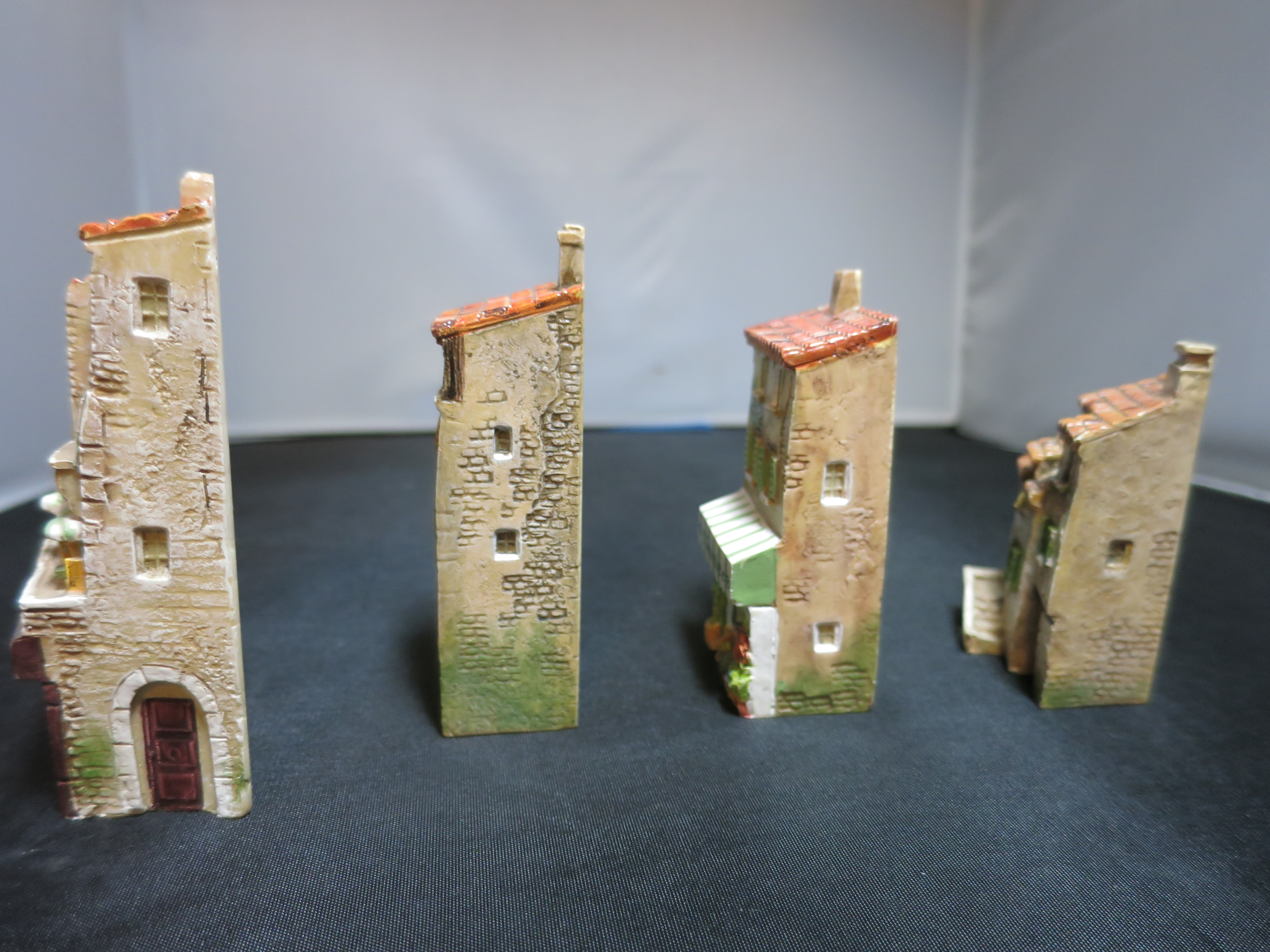 J. Carlton D Gault Paris Buildings Figurines set of 4