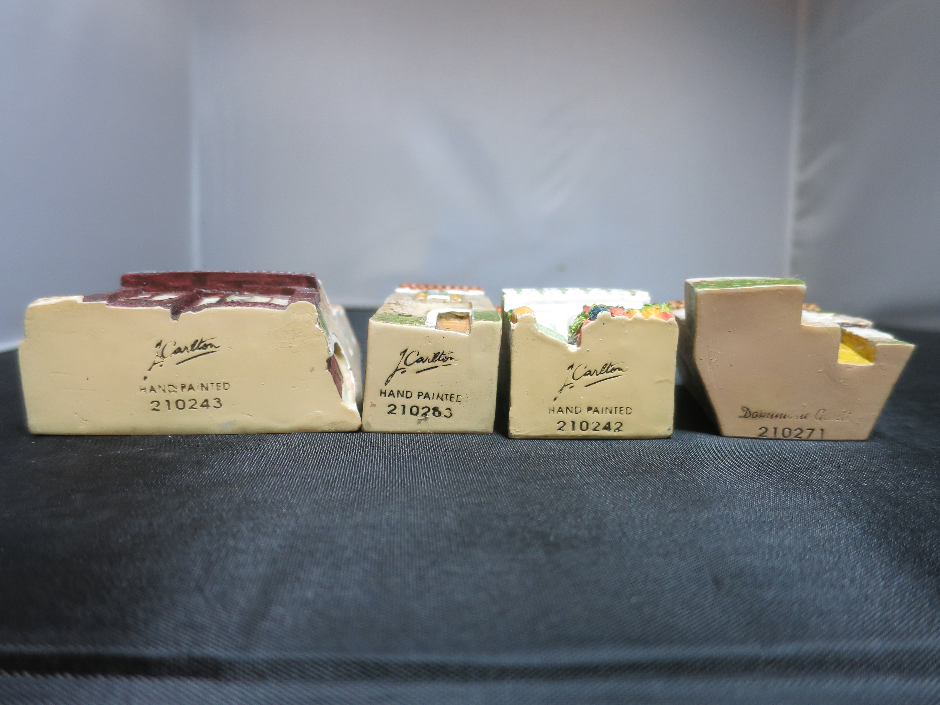 J. Carlton D Gault Paris Buildings Figurines set of 4