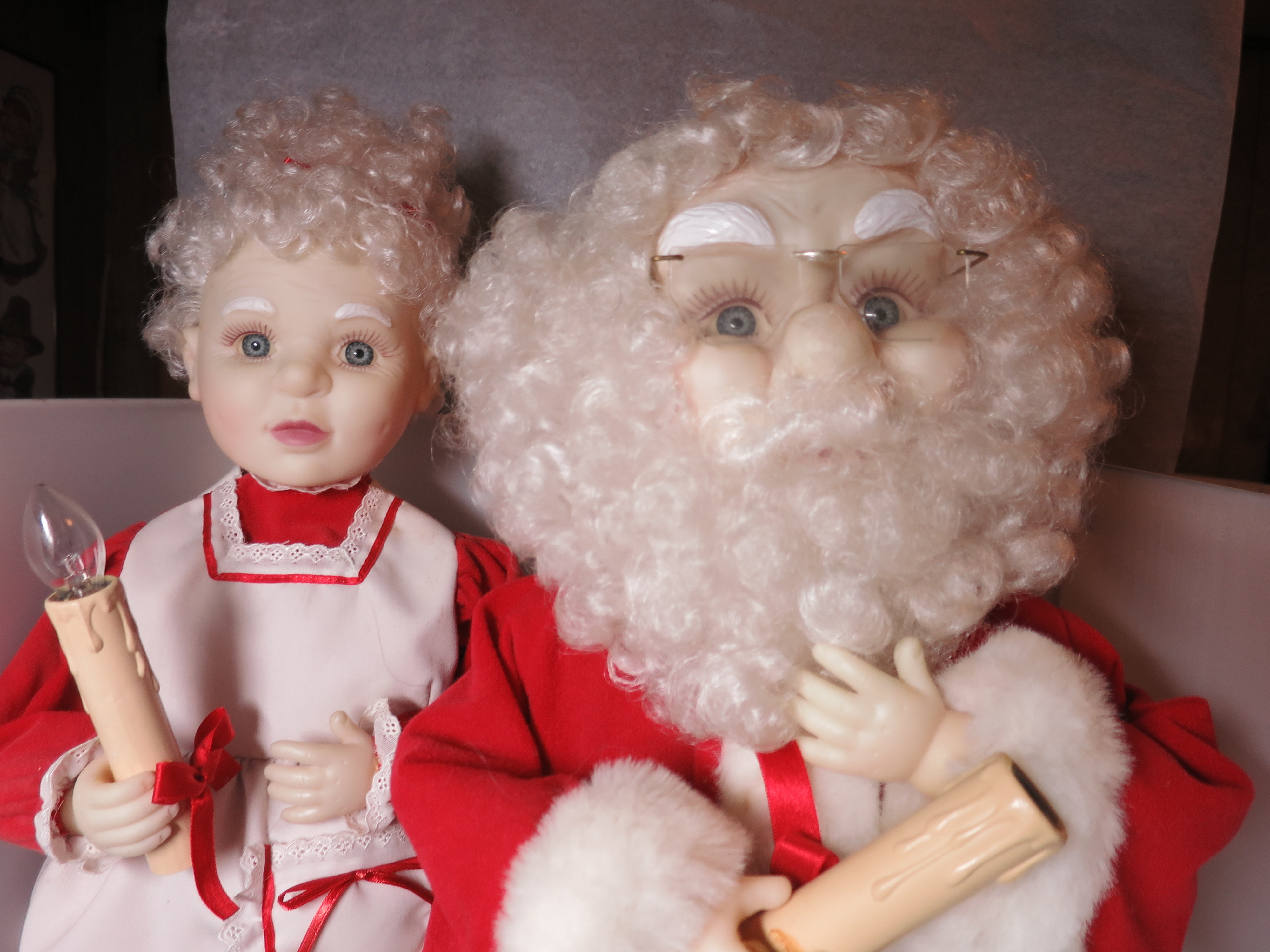 Santa's Best Animated Lighted Santa & Mrs. Claus