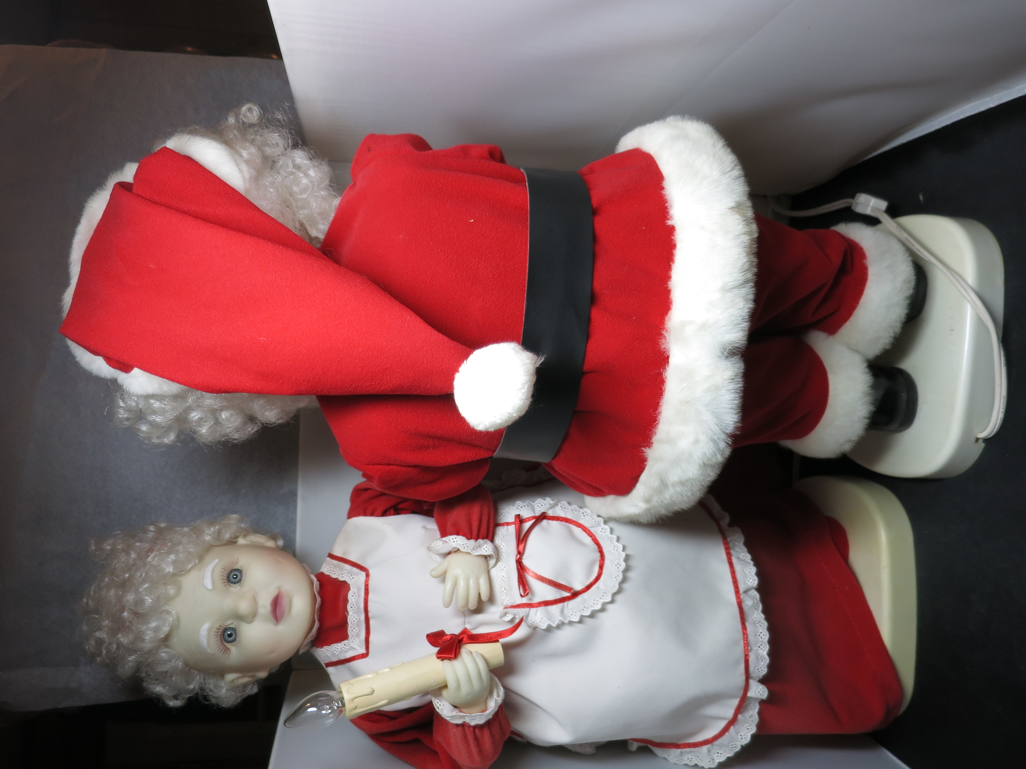 Santa's Best Animated Lighted Santa & Mrs. Claus