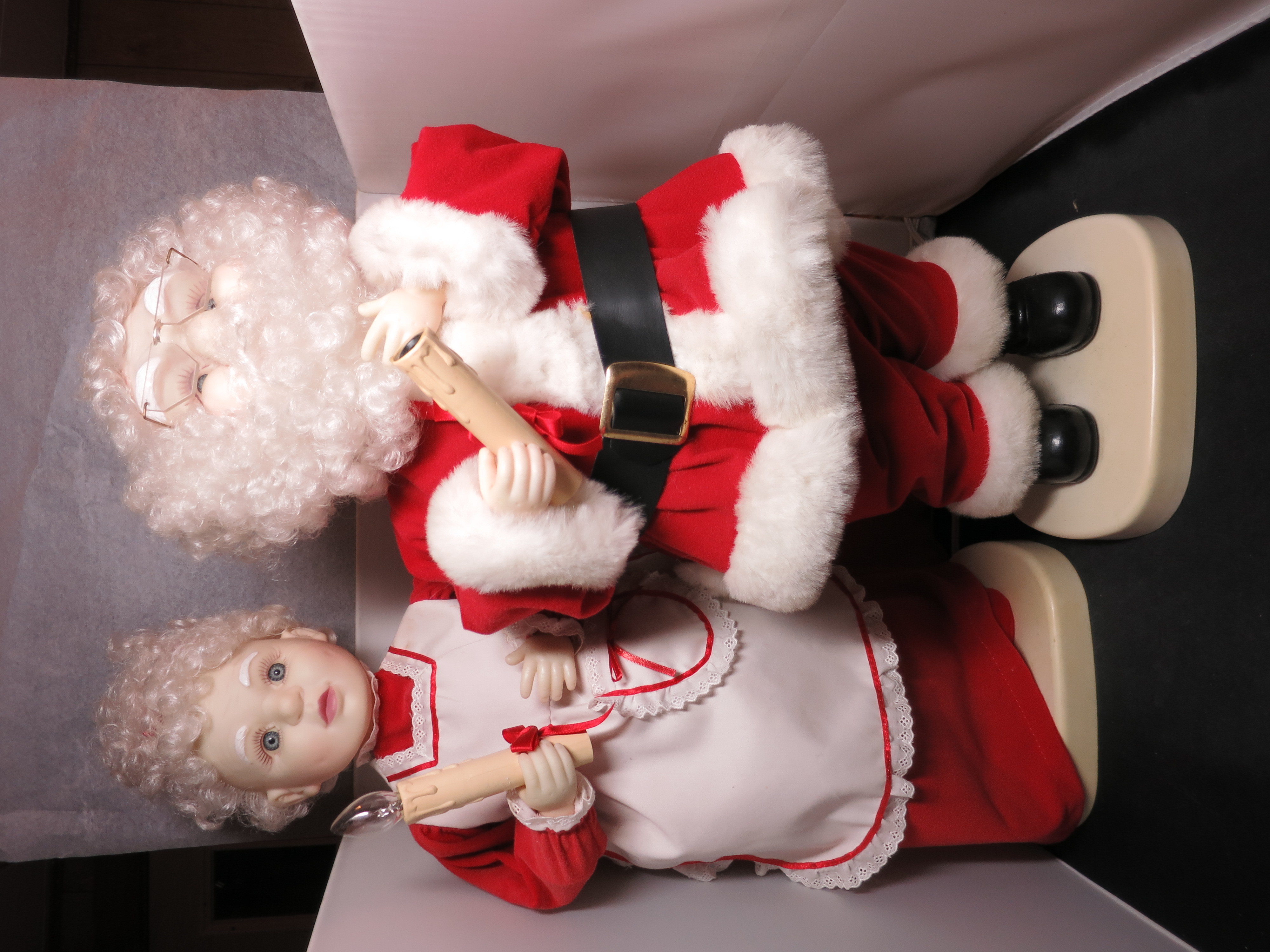 Santa's Best Animated Lighted Santa & Mrs. Claus