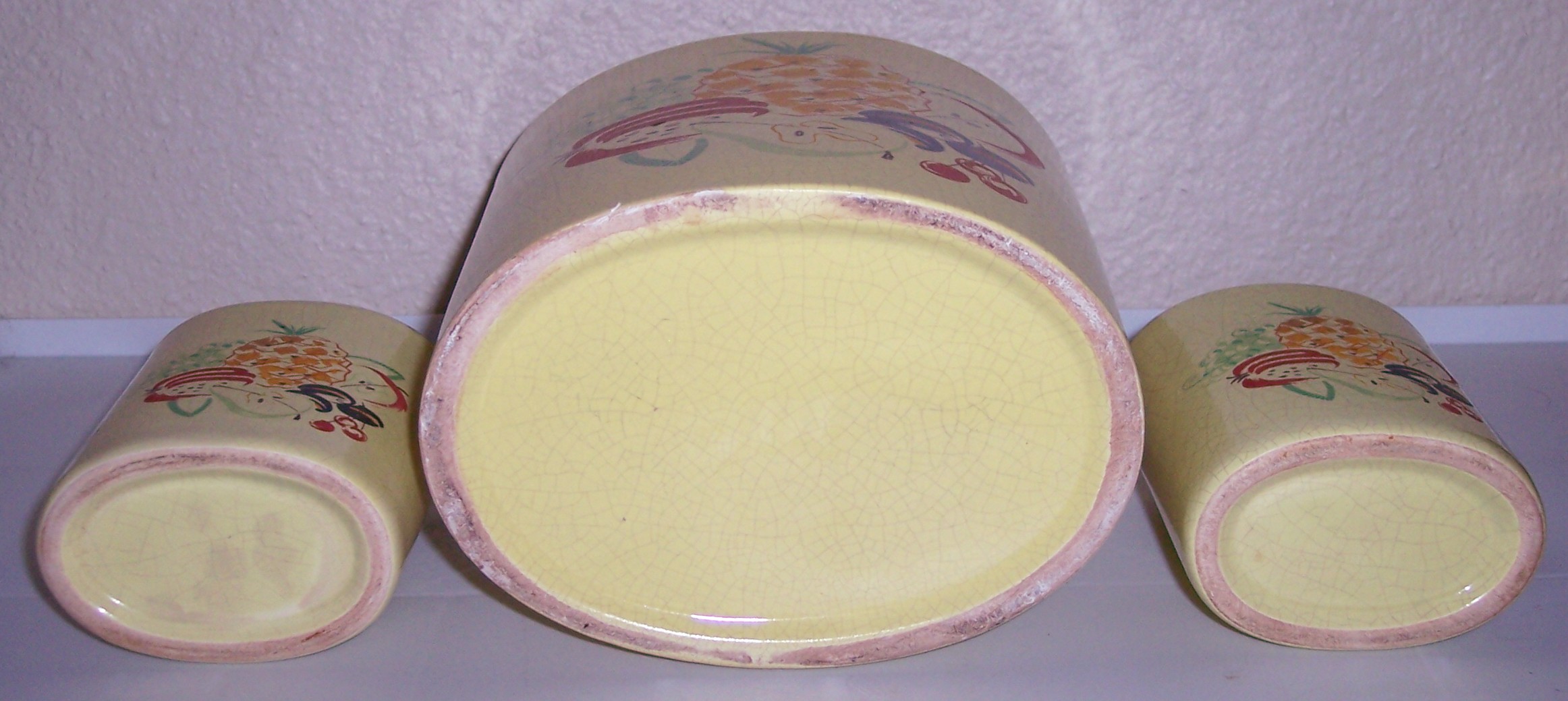Barbara Willis Pottery Set/3 Decorated Canisters W/Lids