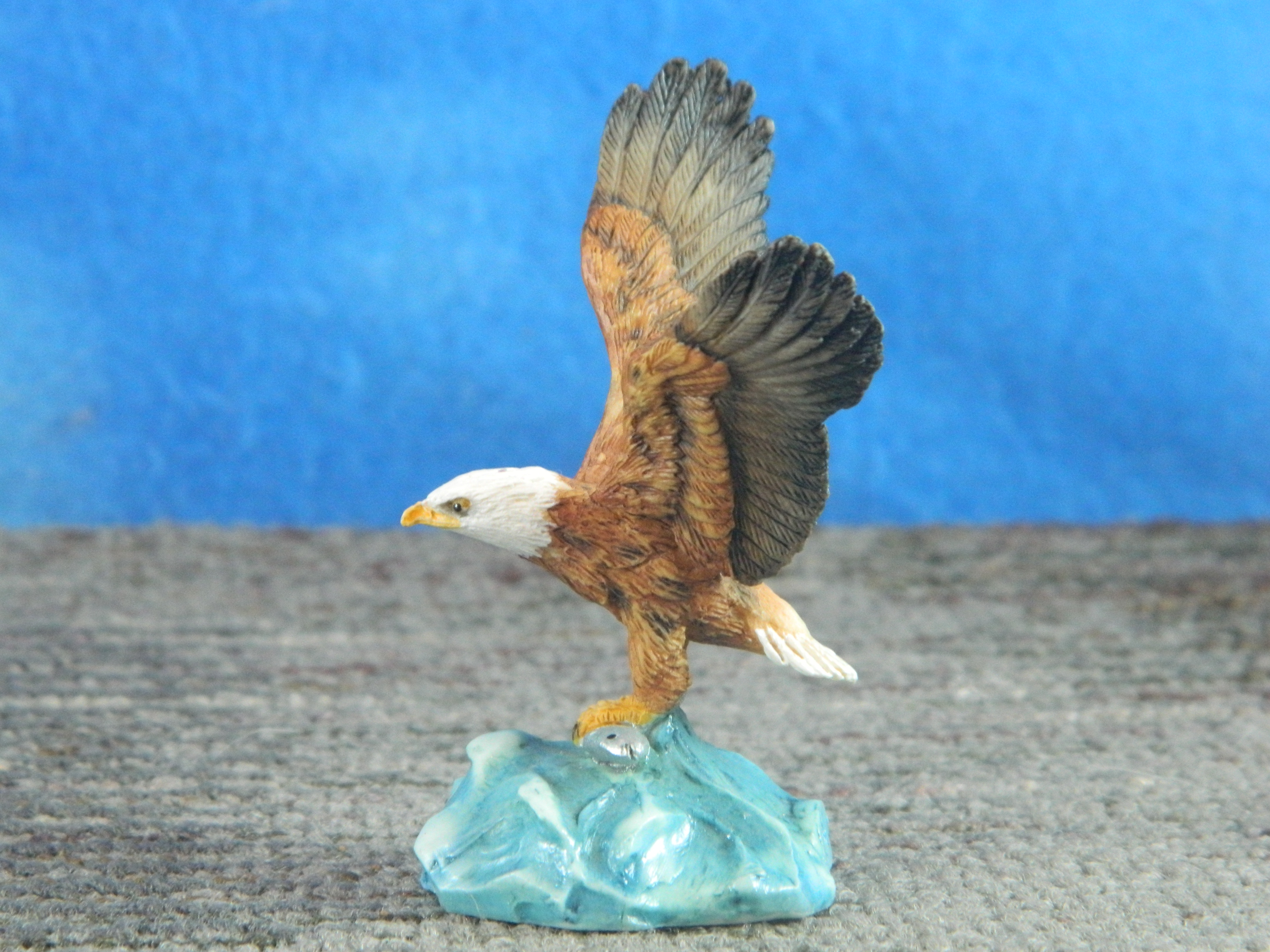 Enesco Miniature Eagle catching a fish