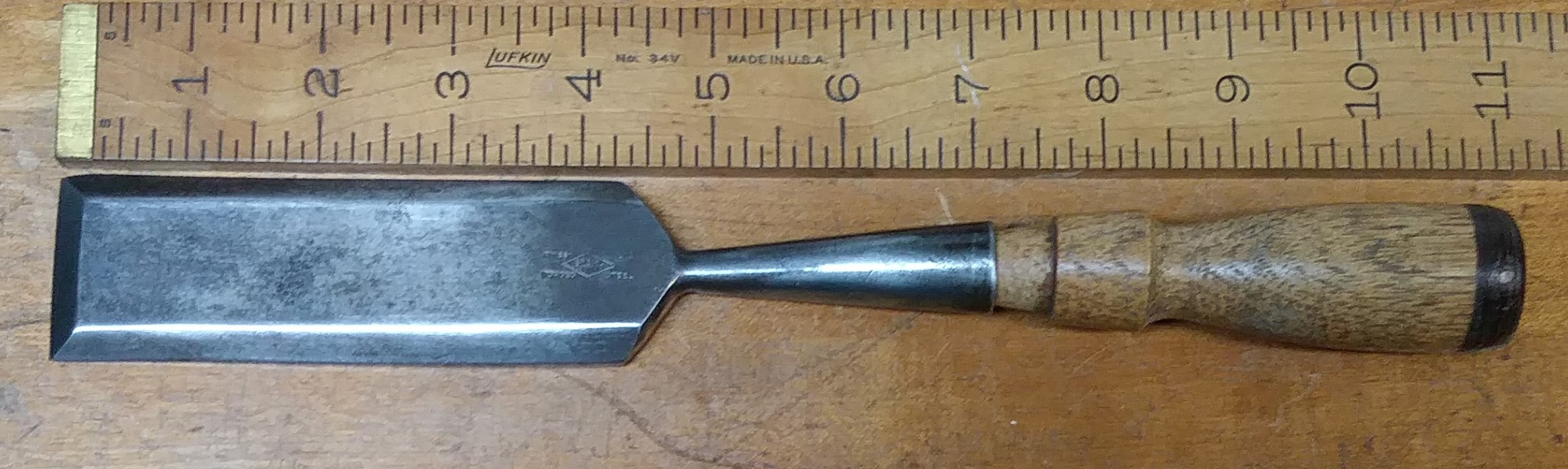 SPIEGEL Beveled Socket Chisel 1.50 inch