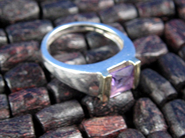 14K Gold Sterling Silver Amethyst Size 8 Hong Kong