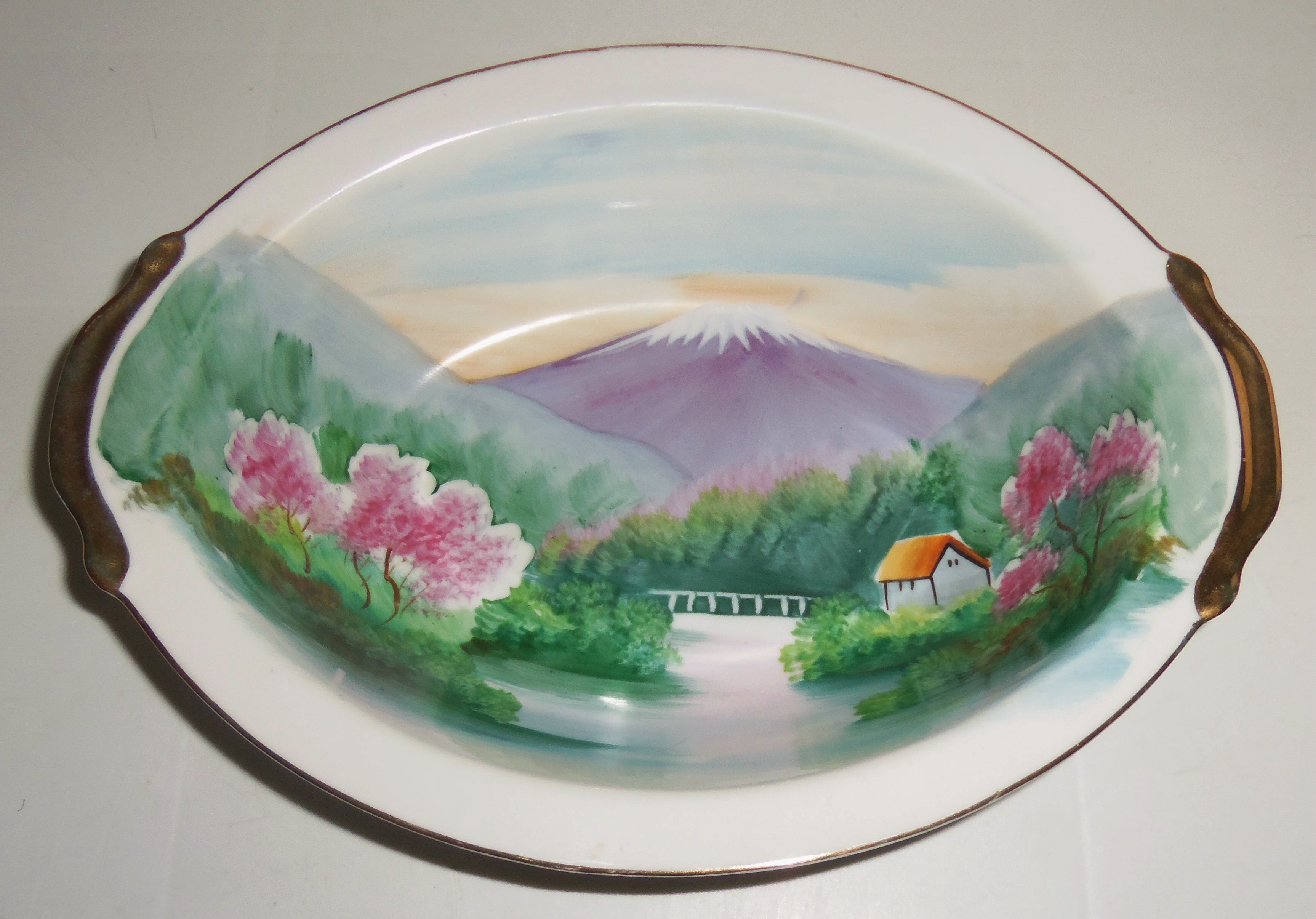 Oriental China Hand Decorated Mt Fuji Vegetable Bowl!
