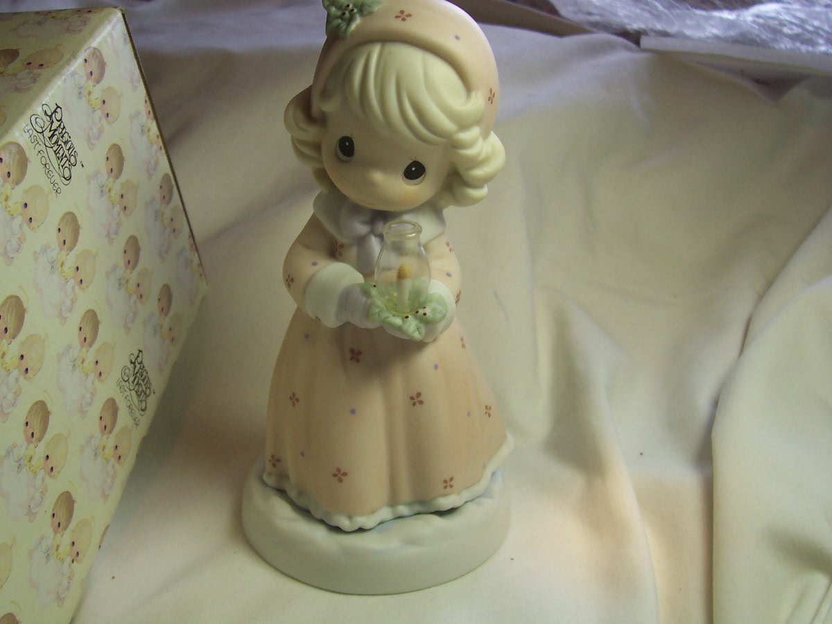 Precious Moments MIB, Enesco, Retired