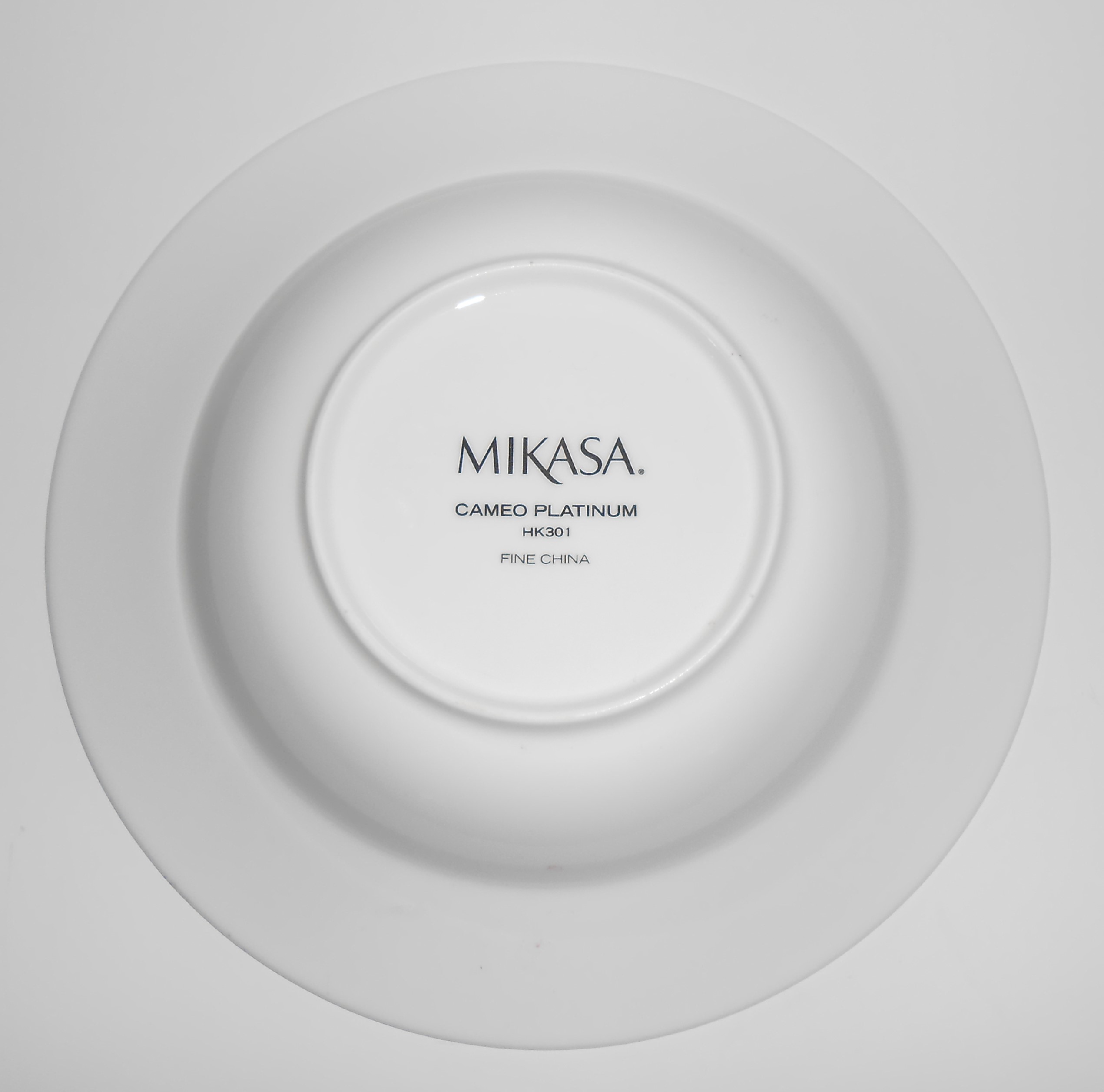 Mikasa Fine China Porcelain Cameo Platinum Soup Bowl