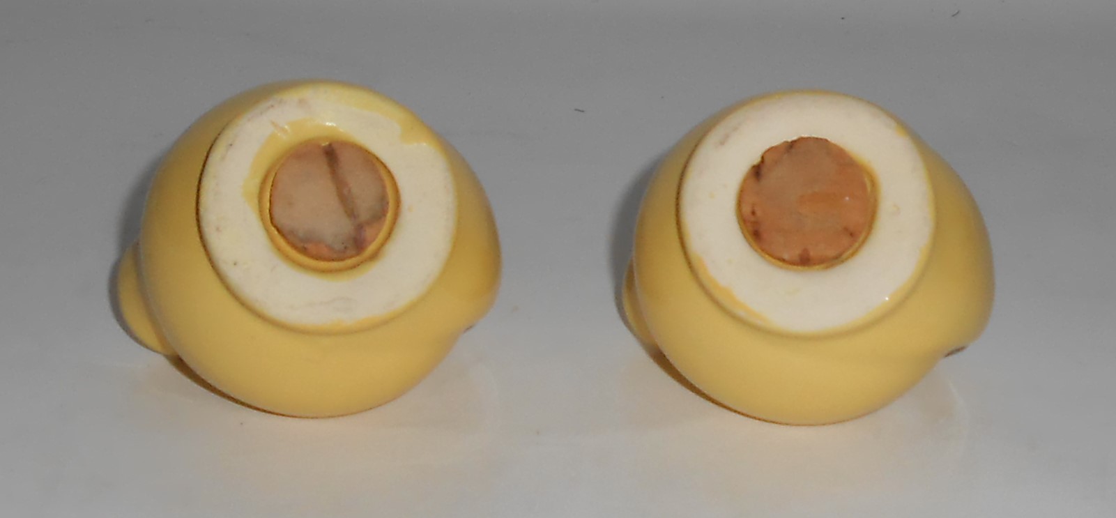 Metlox Pottery Poppy Trail Series 200 Yellow 234 Salt &