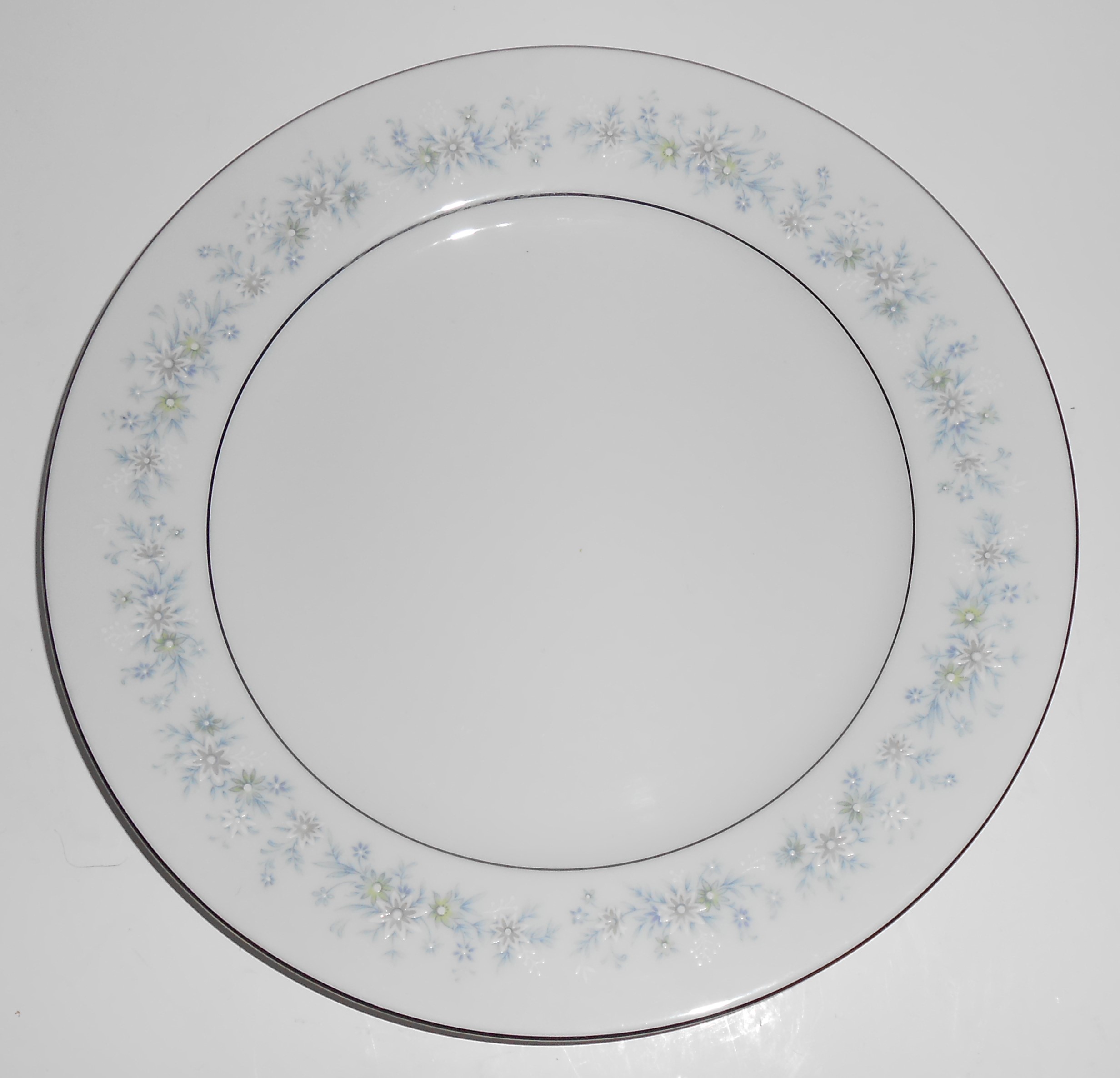 Noritake Porcelain China Marywood w/Platinum Salad Pl