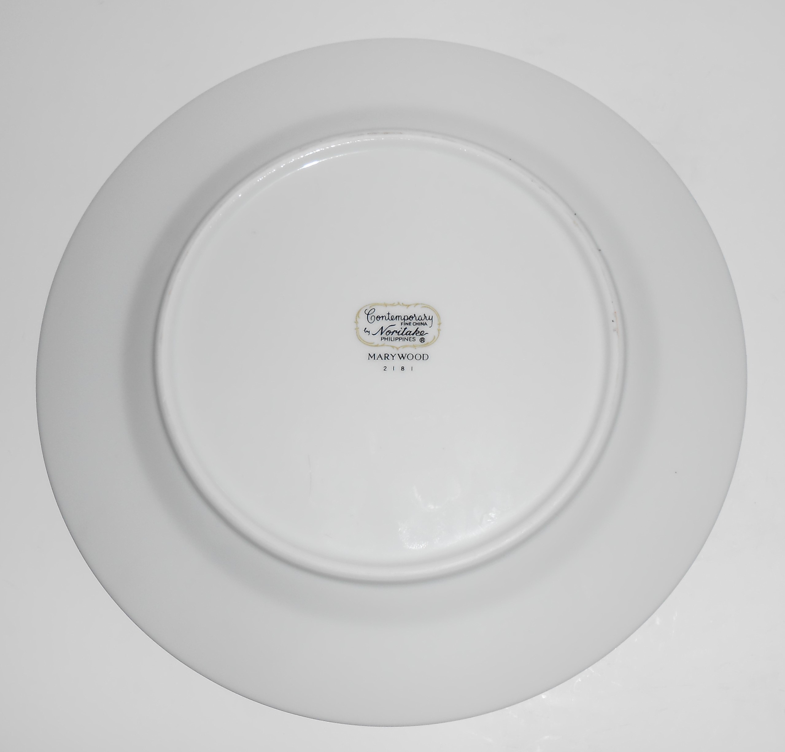 Noritake Porcelain China Marywood w/Platinum Salad Pl