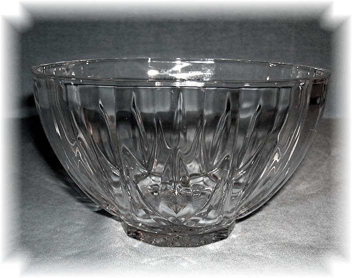 Crystal Bowl Starburst Pattern On Bottom