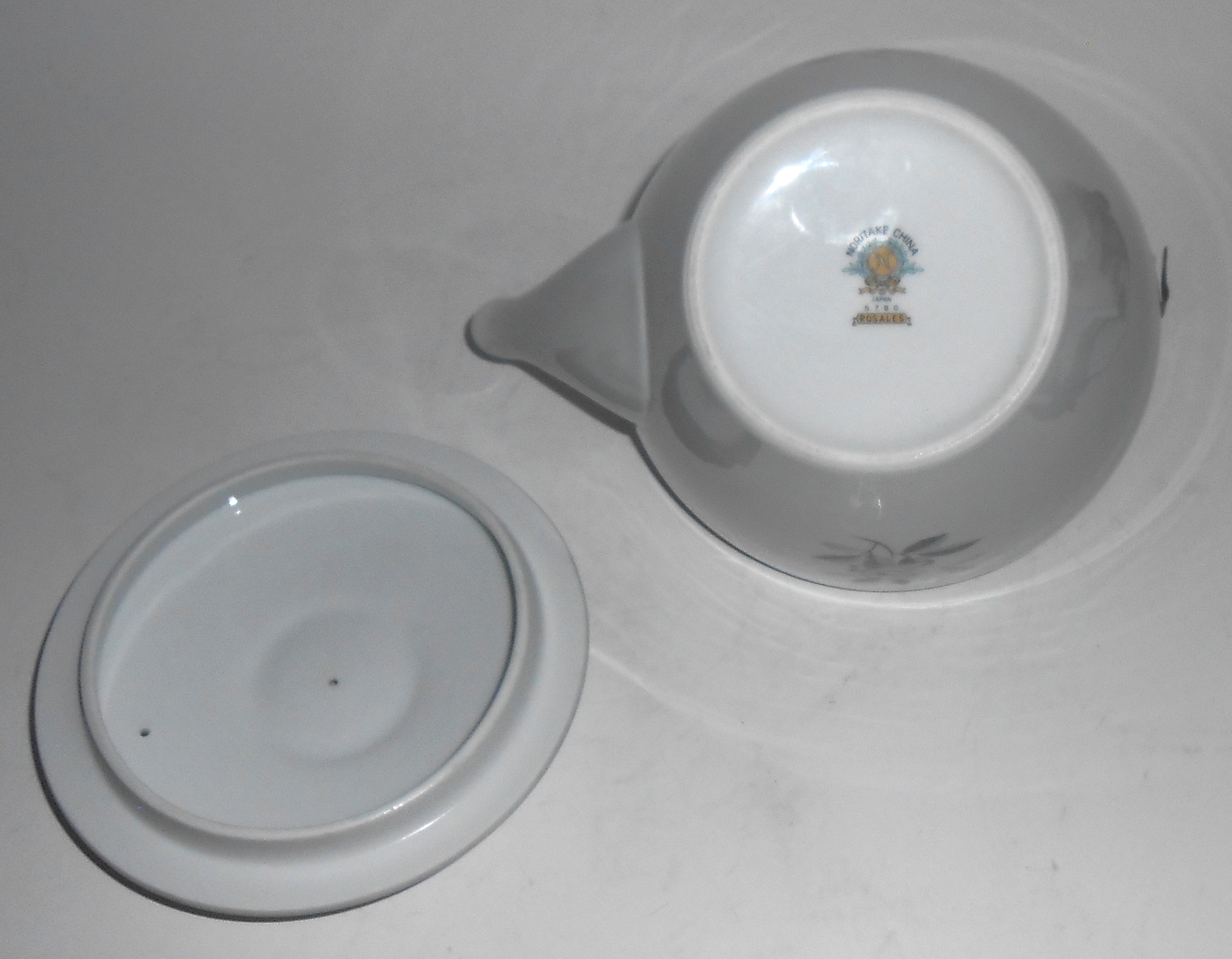 Noritake Porcelain China 5790 Rosales w/Platinum Teapot