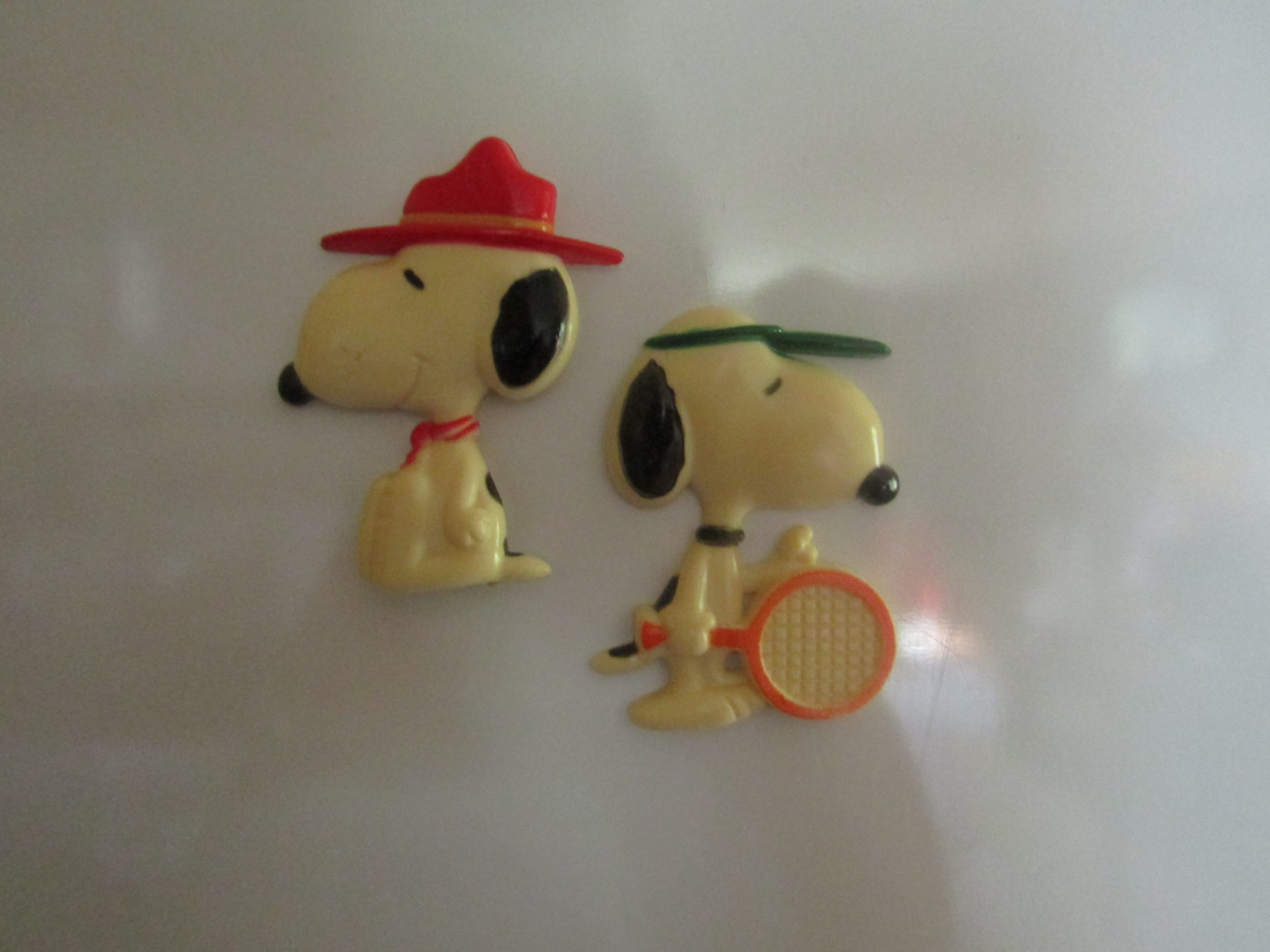 Collectible Vintage Peanuts Snoopy Magnet Set