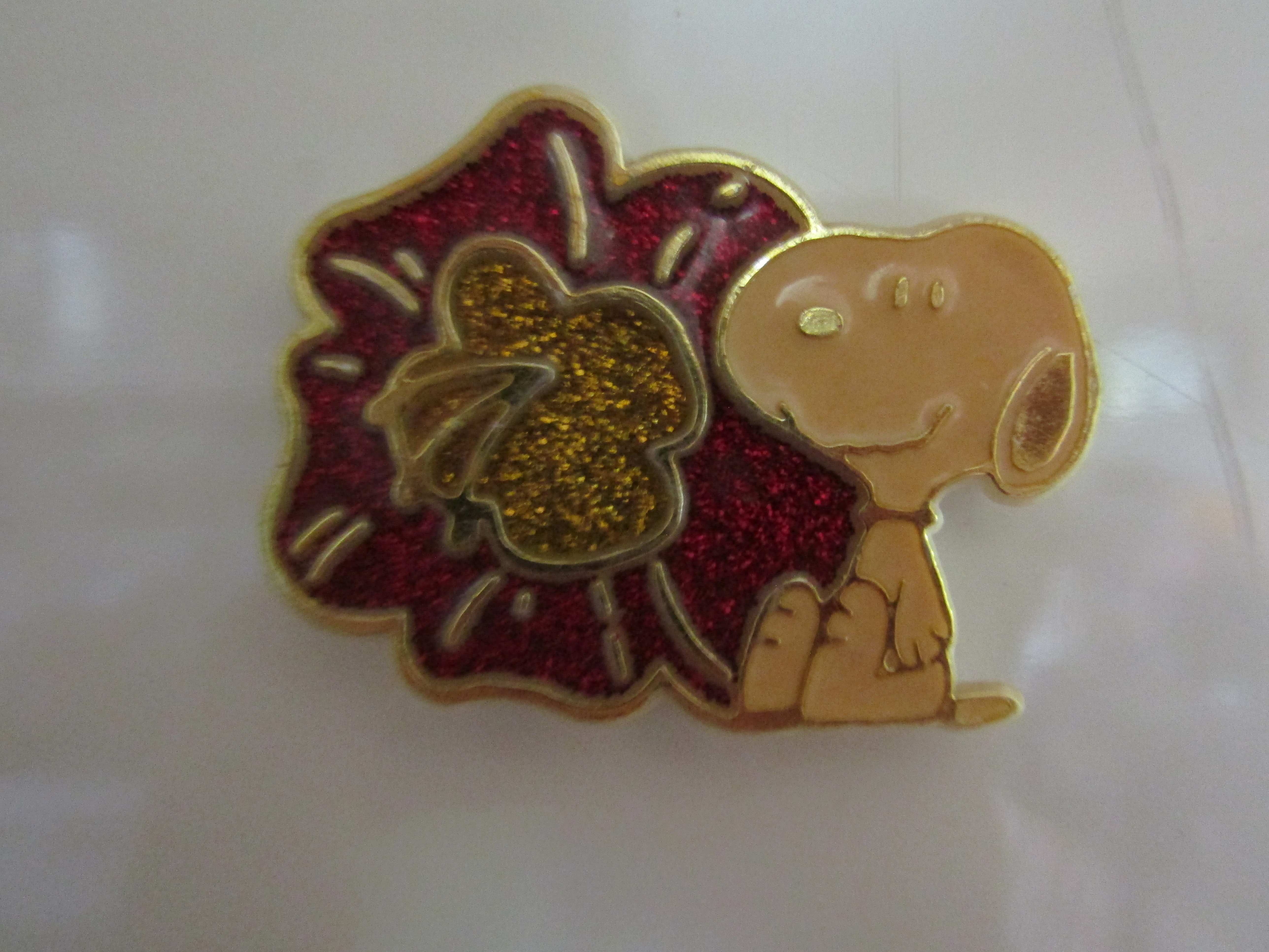 Collectible Vintage Peanuts Shiny Floral Snoopy Magnet
