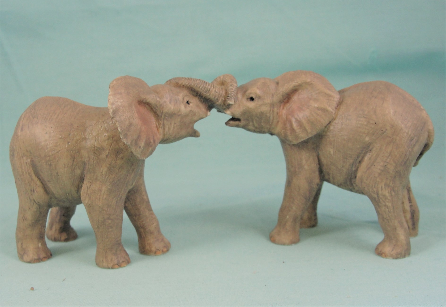 Country Artists Sherratt & Simpson Playing Elephant Cal