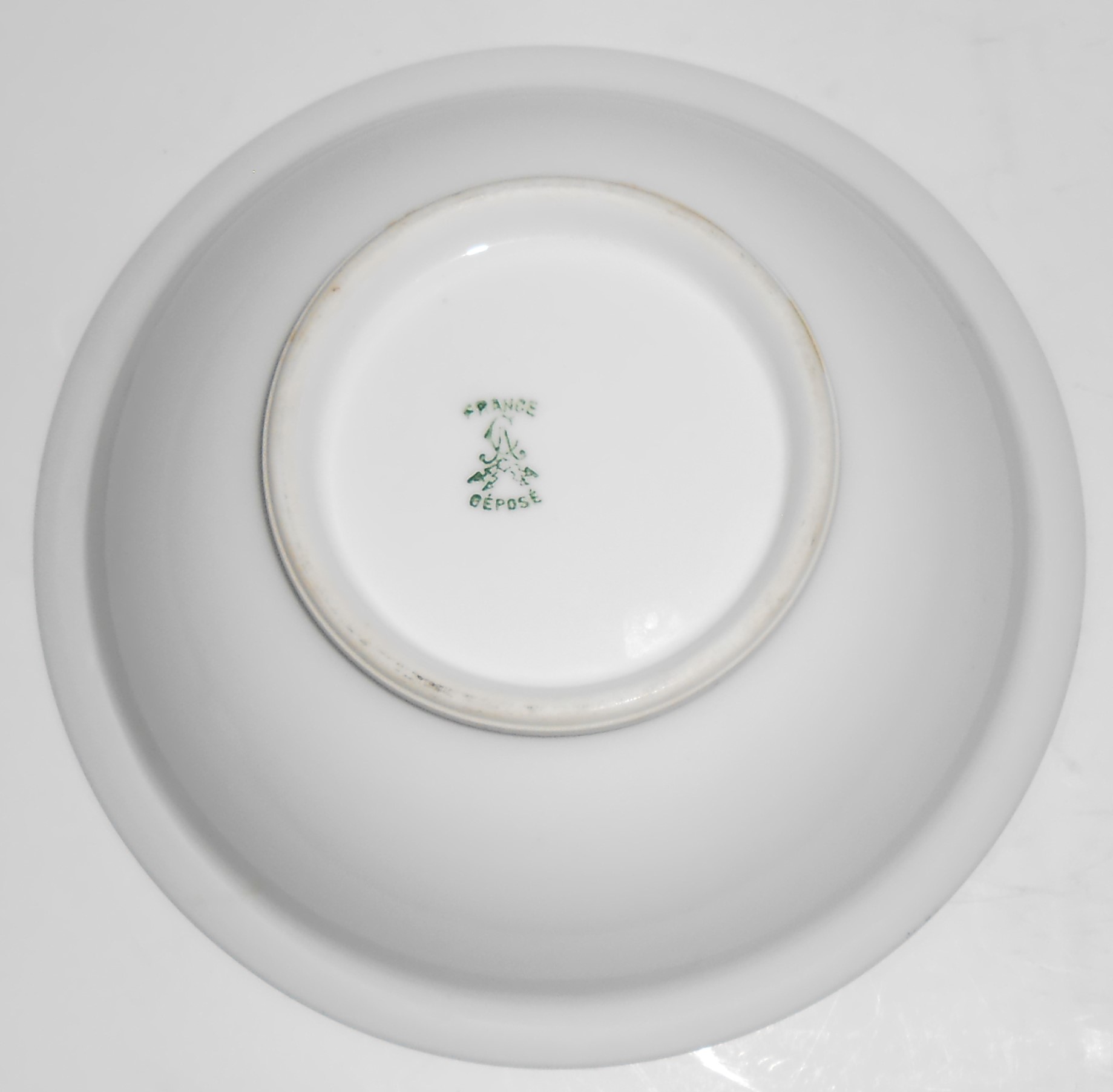 Ahrenfeldt China Porcelain Green w/Gold Fruit Bowl