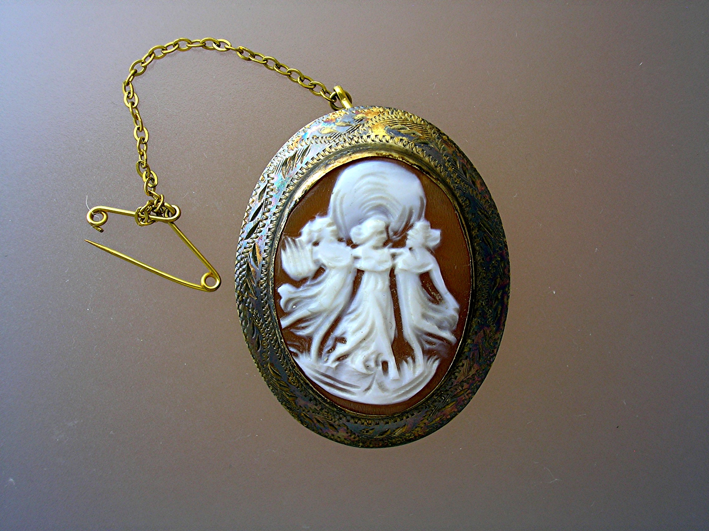 Cameo Beautiful Old English 3 Graces Cameo Brooch