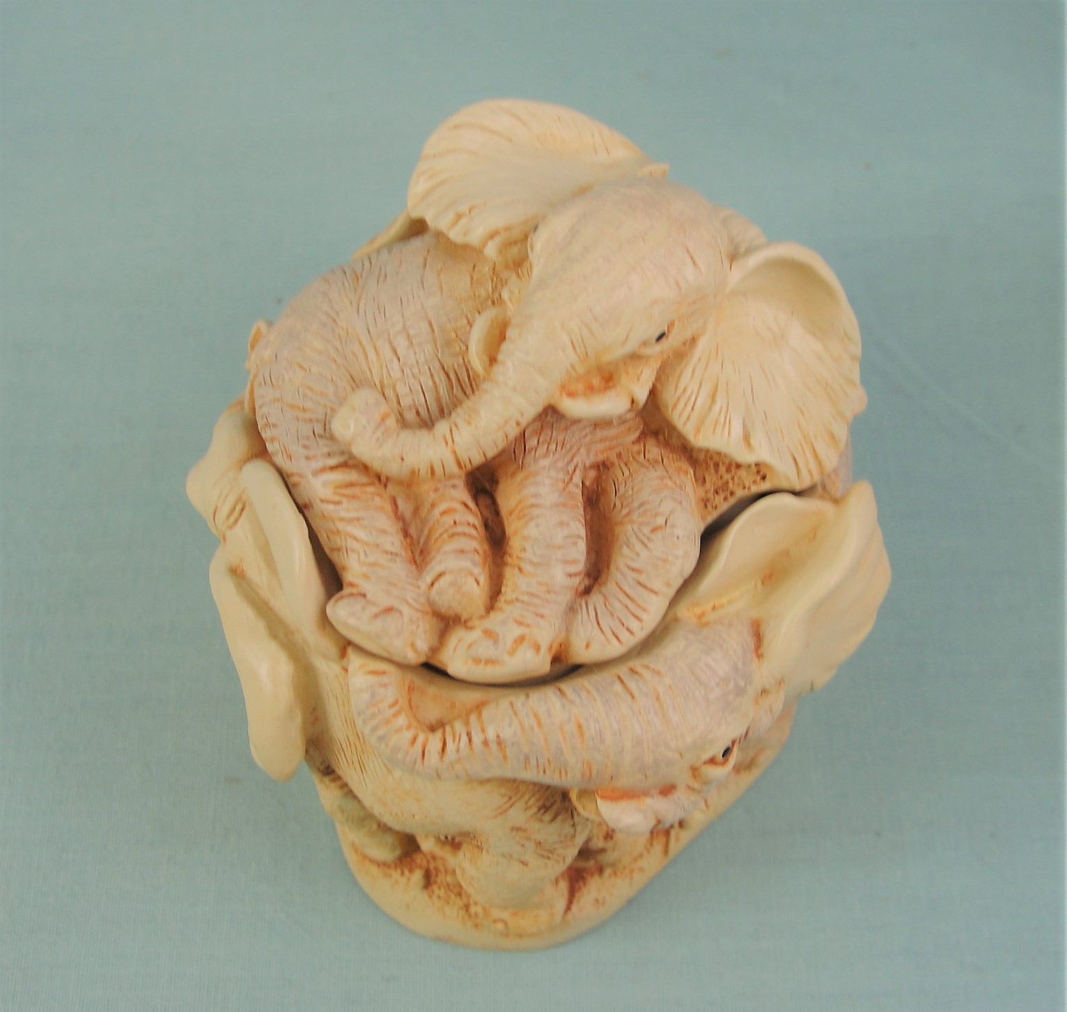 Unknown Miniature Resin Elephant Herd Trinket Box