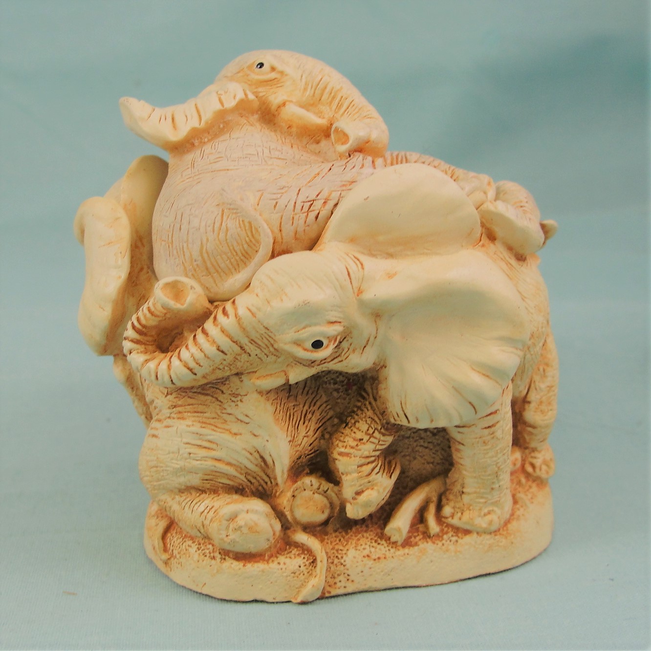 Unknown Miniature Resin Elephant Herd Trinket Box
